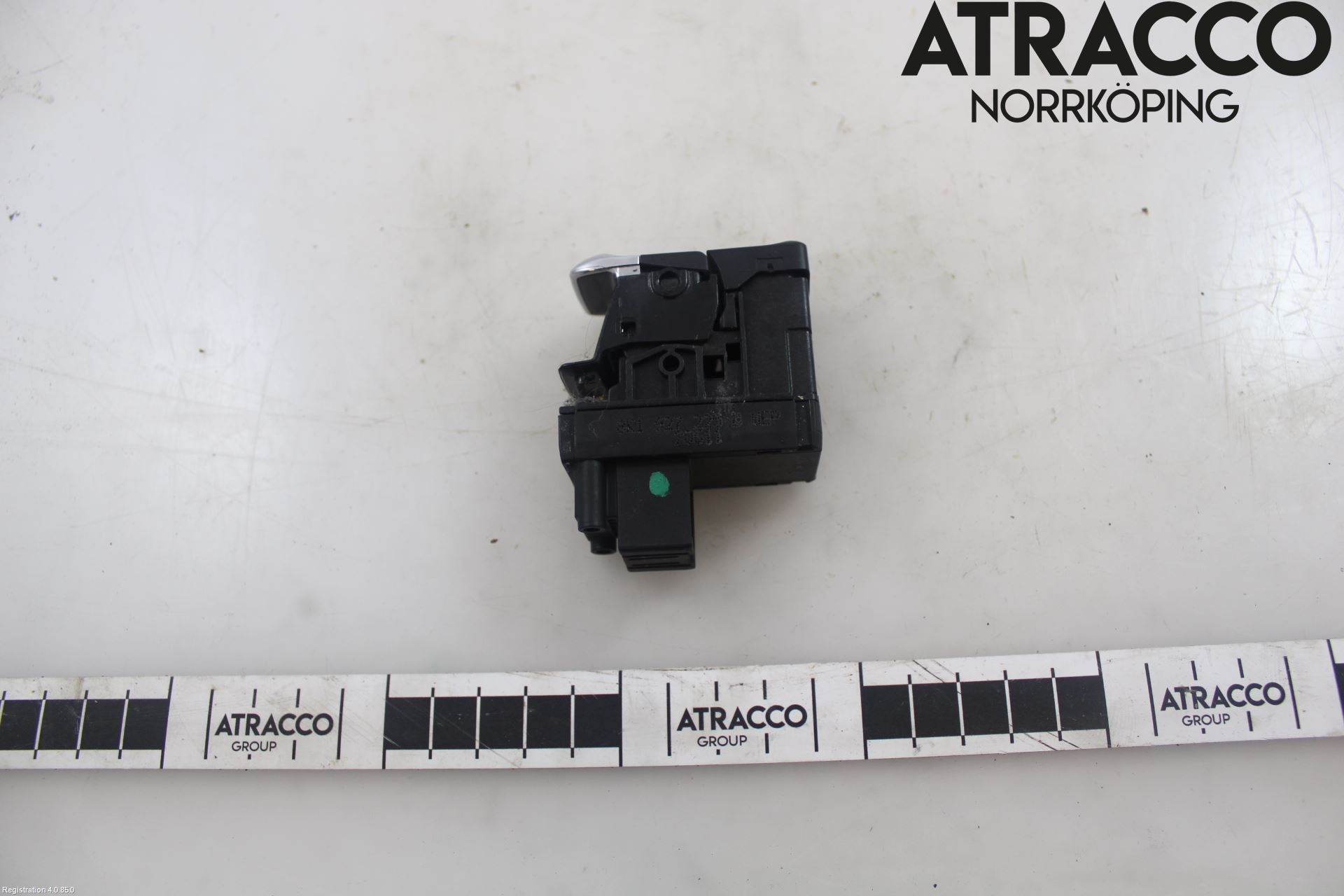 Audi A4/S4 08-11 Bryter Parkeringsbrems