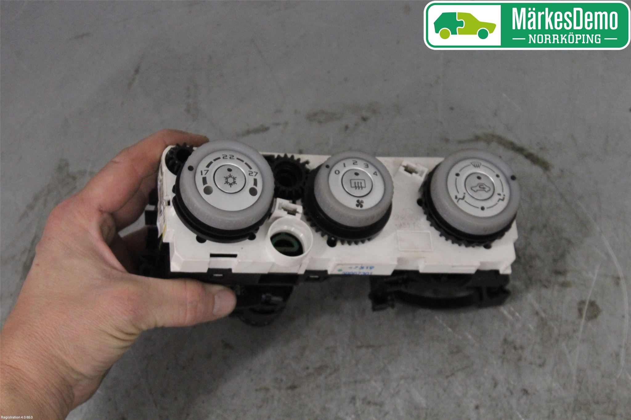 Mitsubishi COLT   04-08 Varmeapparat Panel(Regulering)