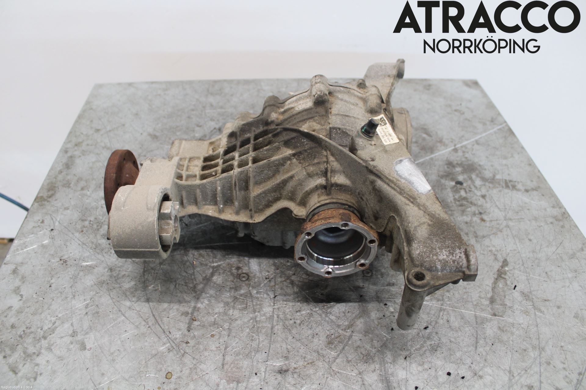 Audi A4/S4 B9 20- Bakaksel Kardang Bak -Diff