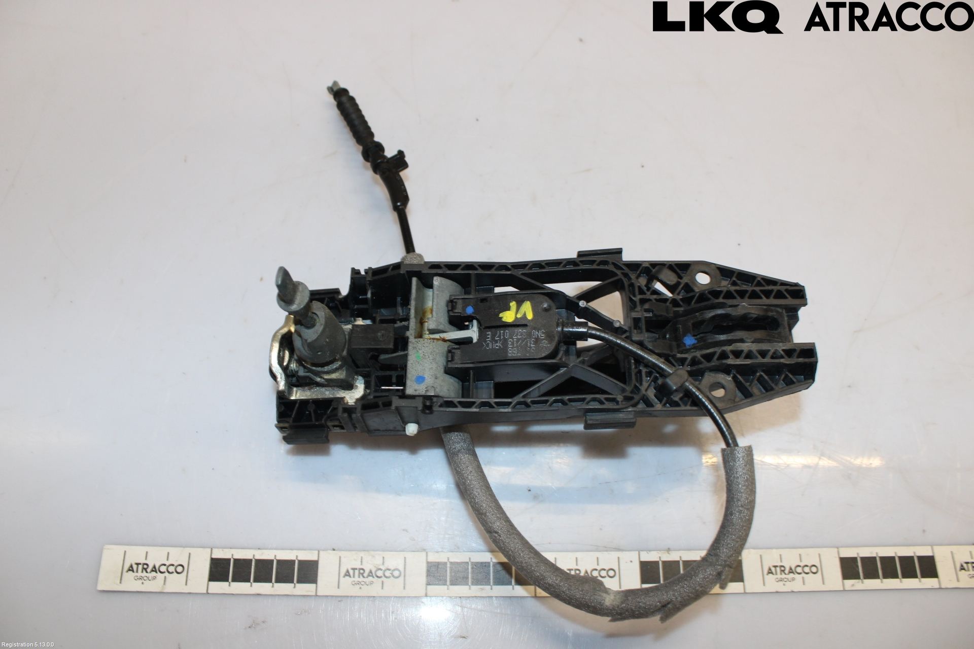 Volkswagen VW AMAROK 2H 10-22 Dørhandtak Ytre Venstre