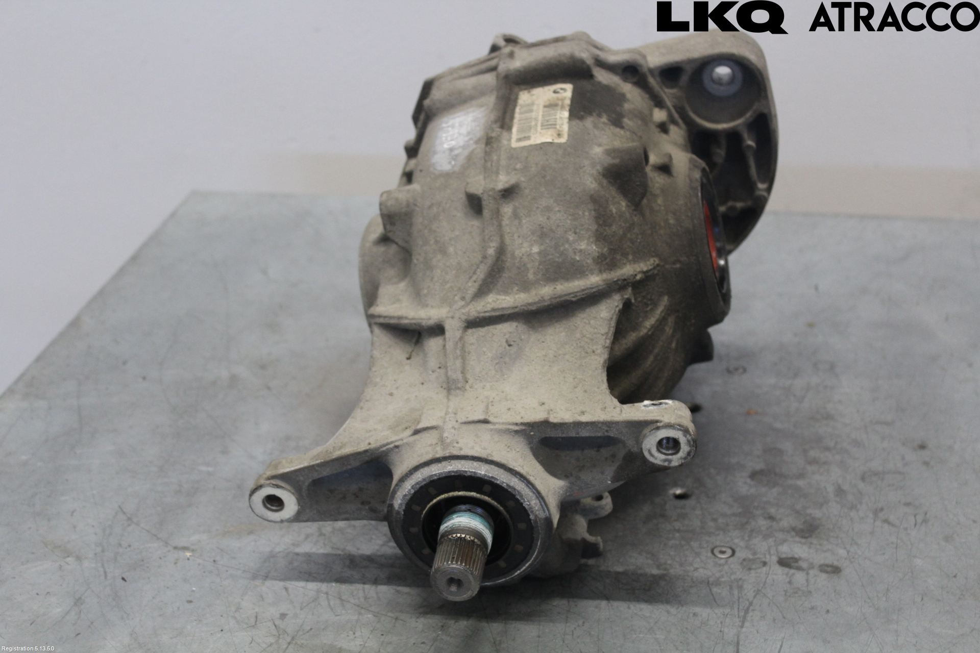 BMW 5 F10/F11/F18 09-17 Bakaksel Kardang Bak -Diff