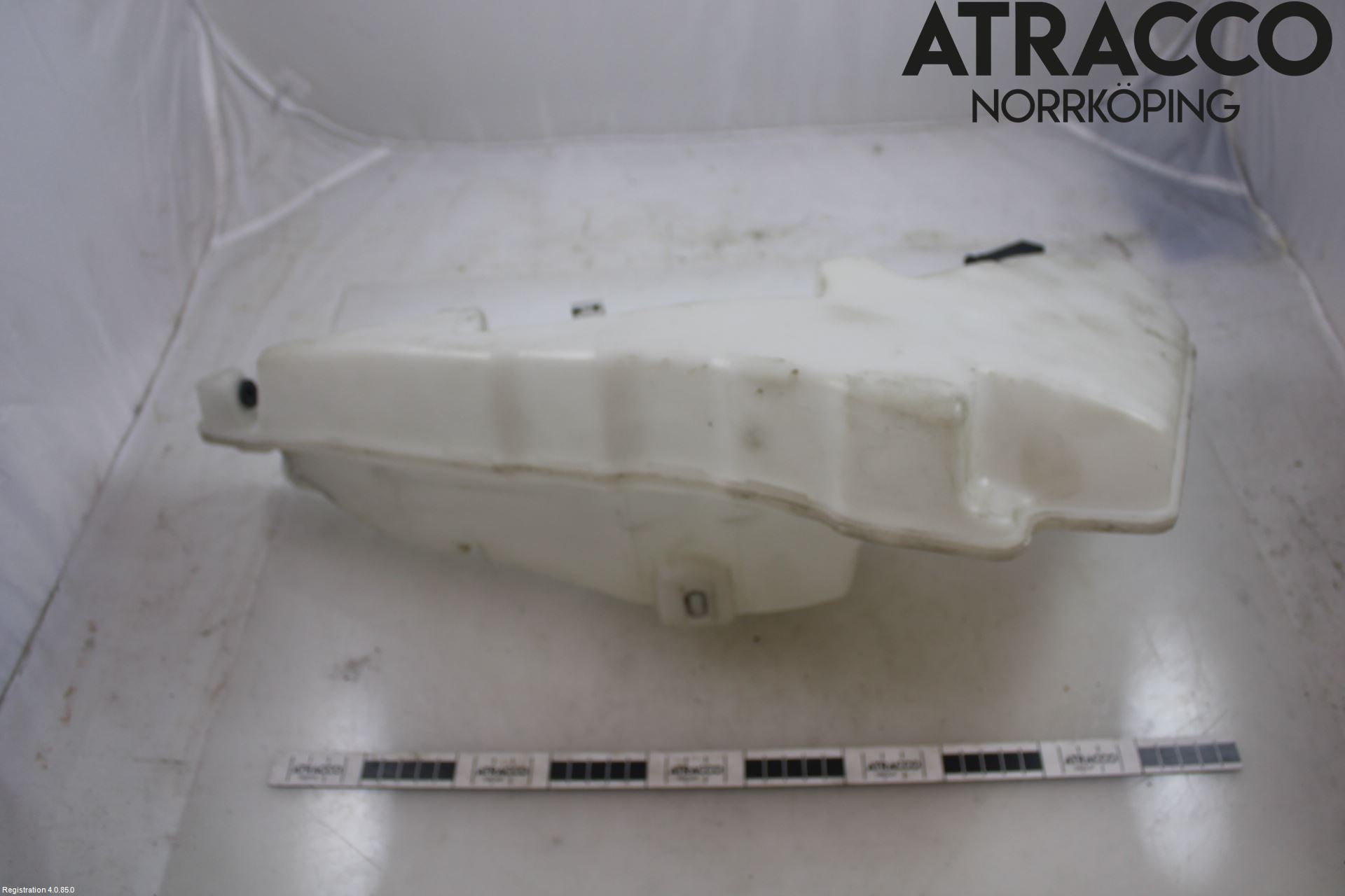 Audi A6/S6     05-11 Spylerbeholder Frontrute-Lykte