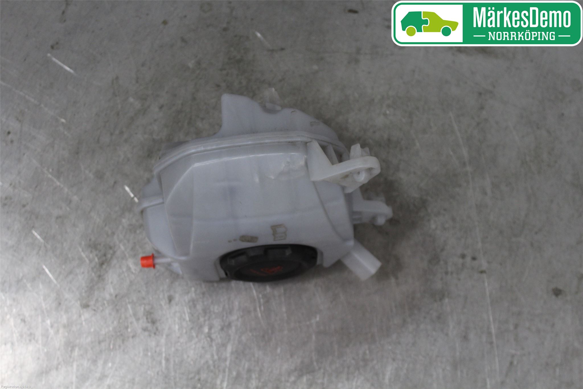 Volkswagen VW POLO VI 18->> Ekspansjonstank