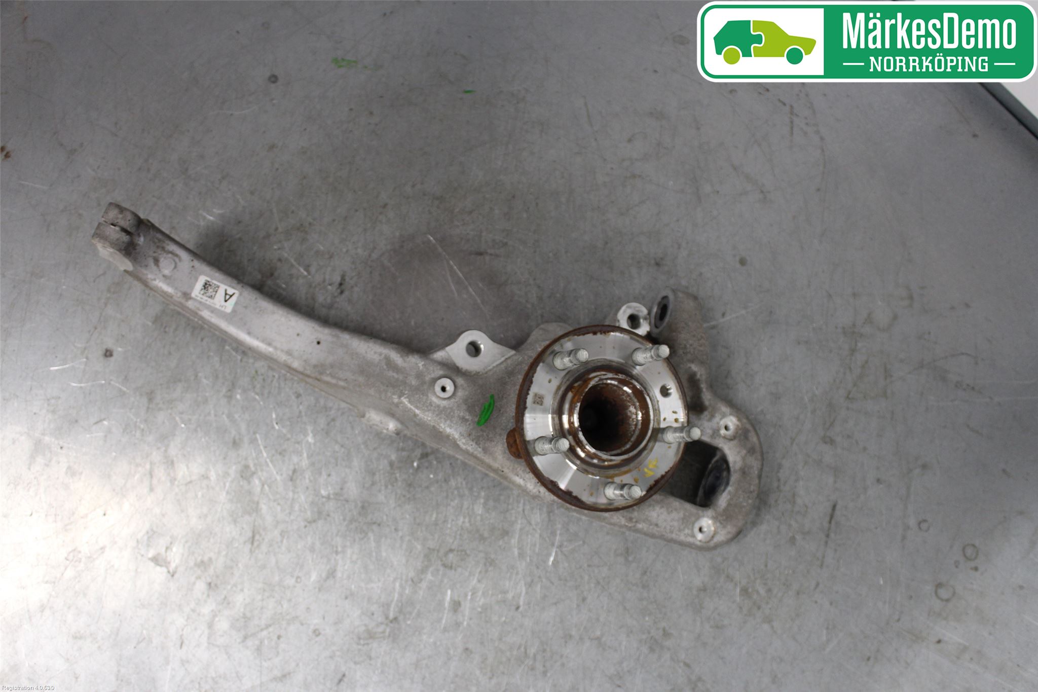 Jaguar XE (X760) 15-24 Spindel Vf