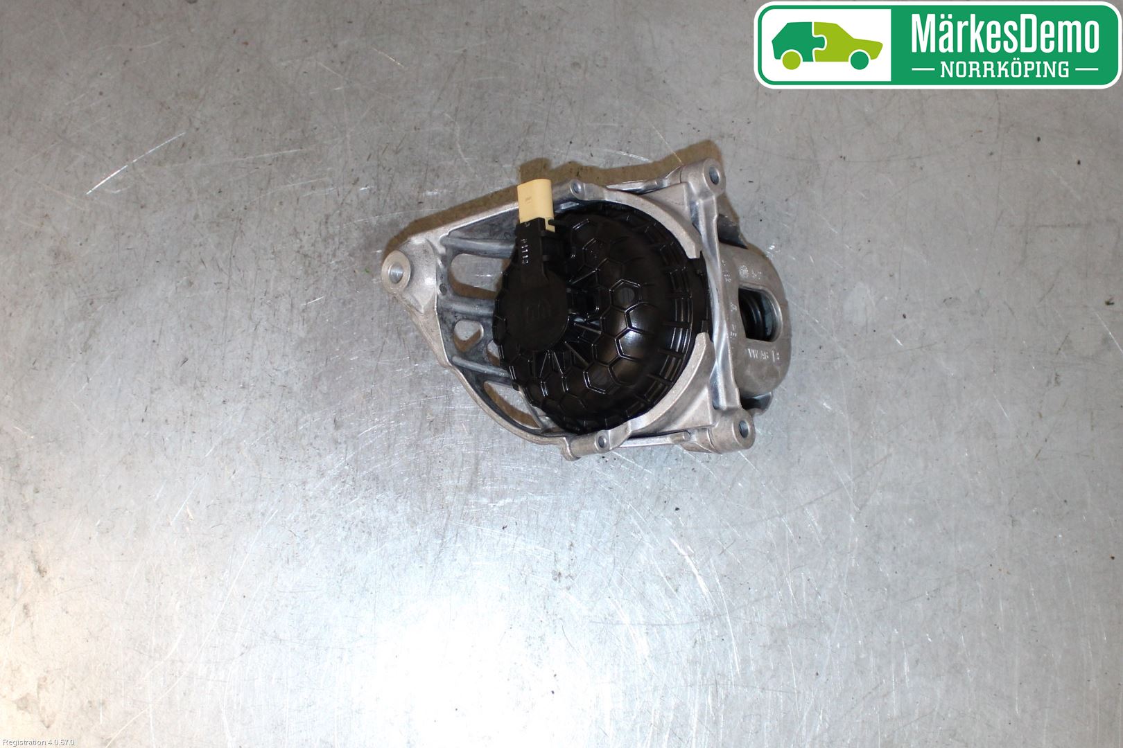 Audi A6 F2/C8 19- Motor Feste Gummi