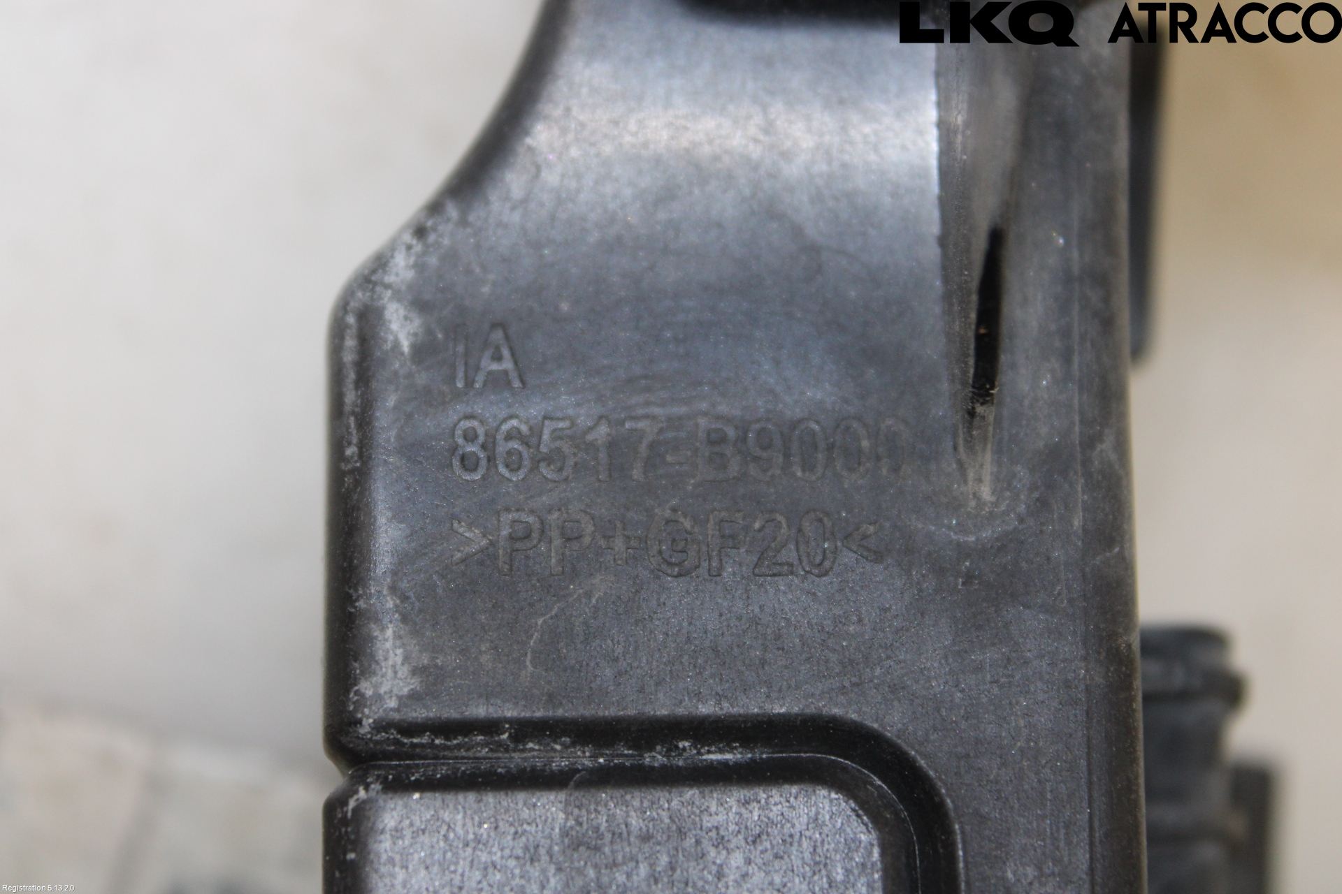 Hyundai i10 BA 14-16 Frontlykt Holder-Feste