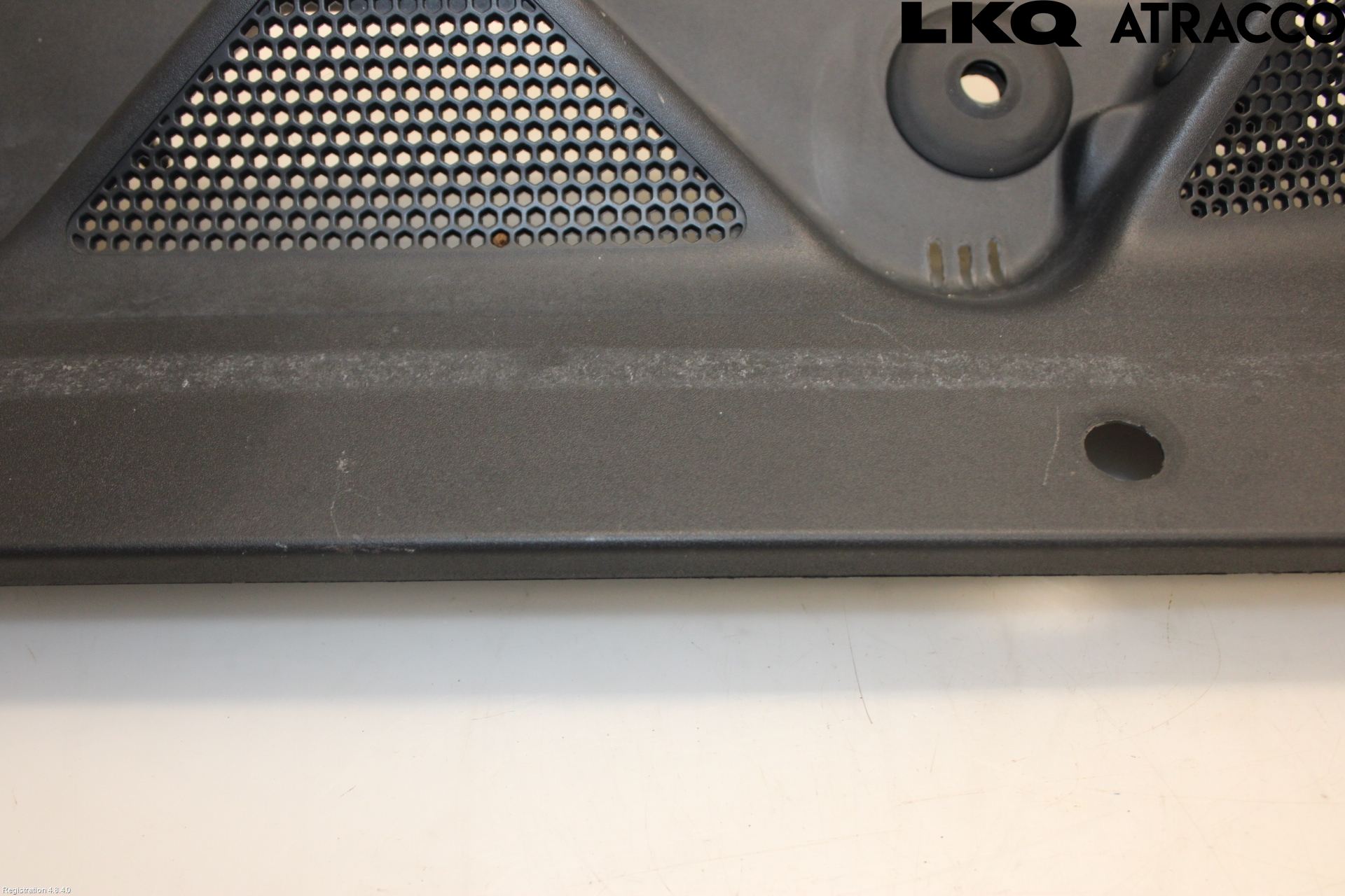 Jaguar XJ X351        10- Visker Deksel-Grill-Under Frr