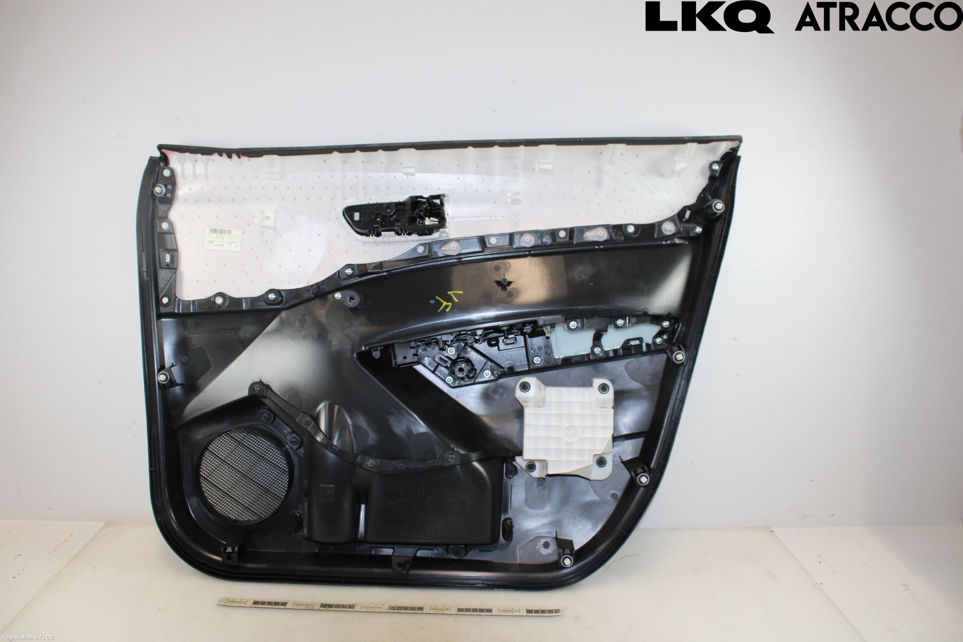 Toyota COROLLA CROSS XG10 22- Innr Dørtrekk Venstre