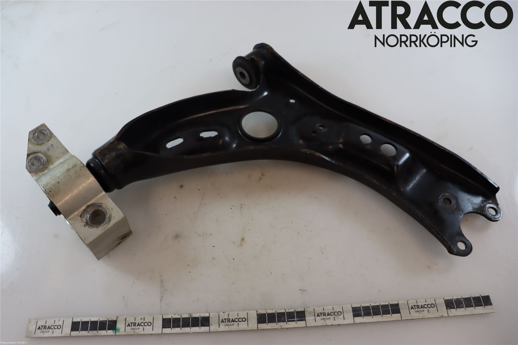 Volkswagen VW GOLF V 04-09 Bærearm Foran Venstre Nedre