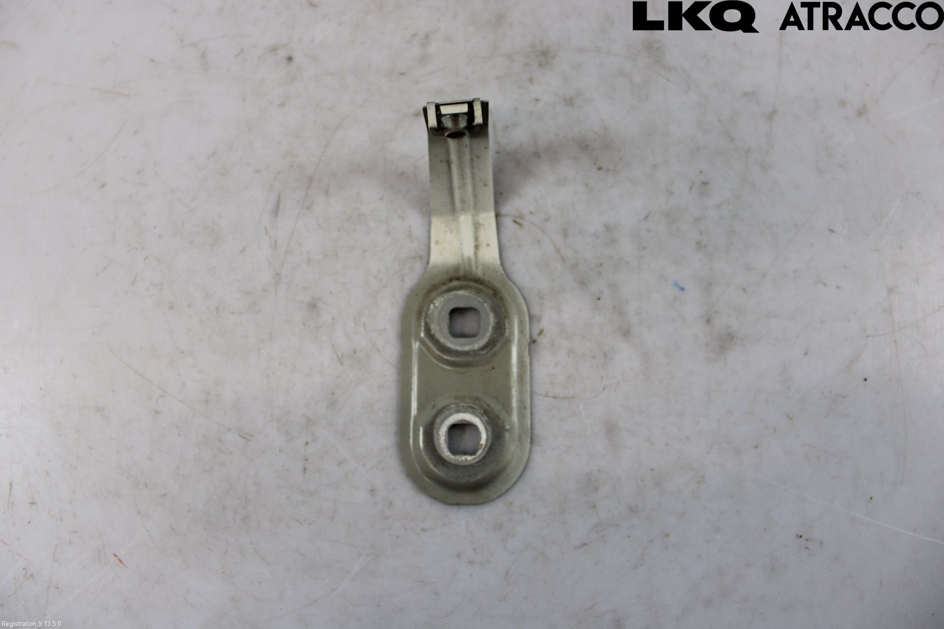 BMW 5 F10/F11/F18 09-17 Fenderfeste Foran Høy