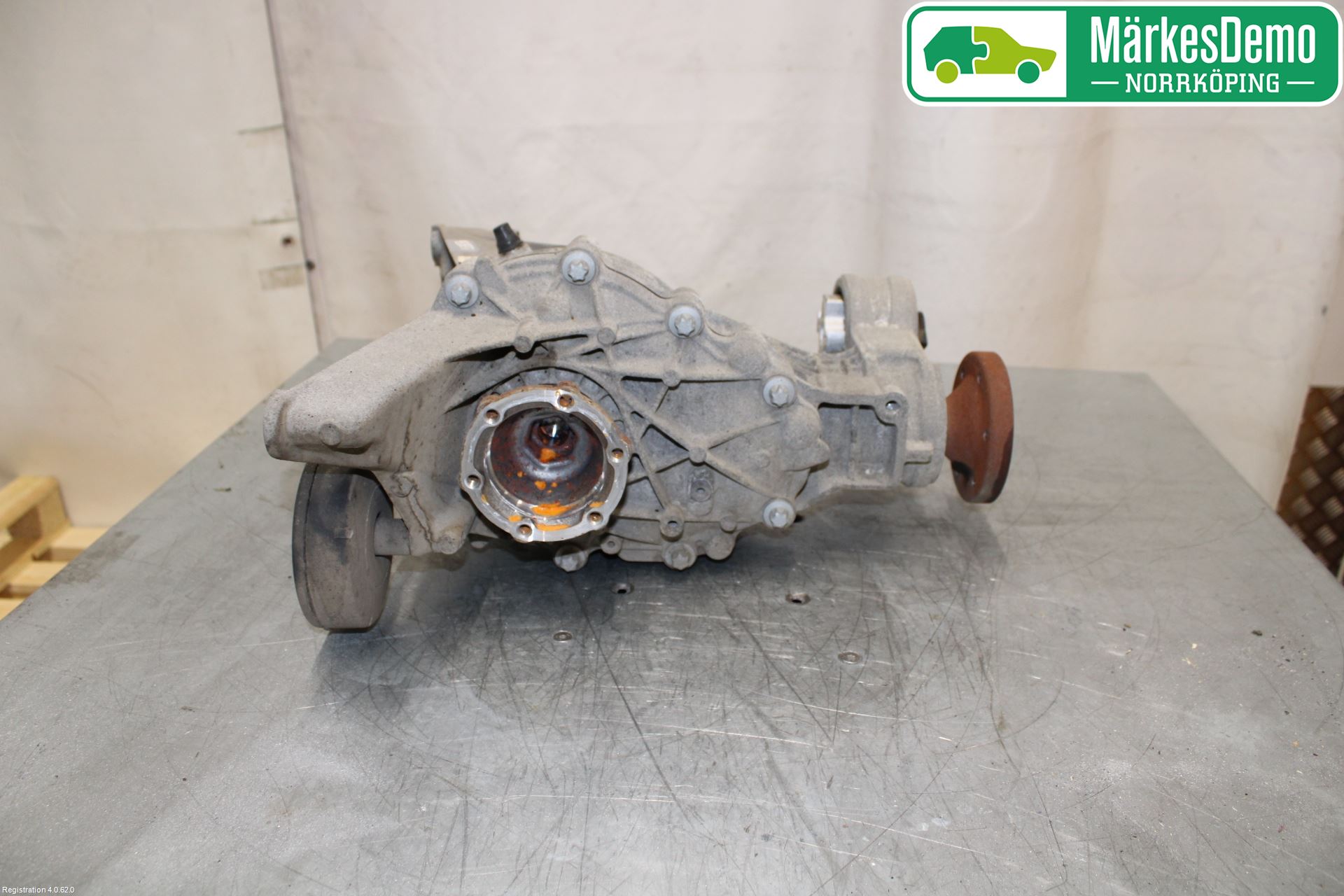 Audi A4/S4 B9 20- Bakaksel Kardang Bak -Diff