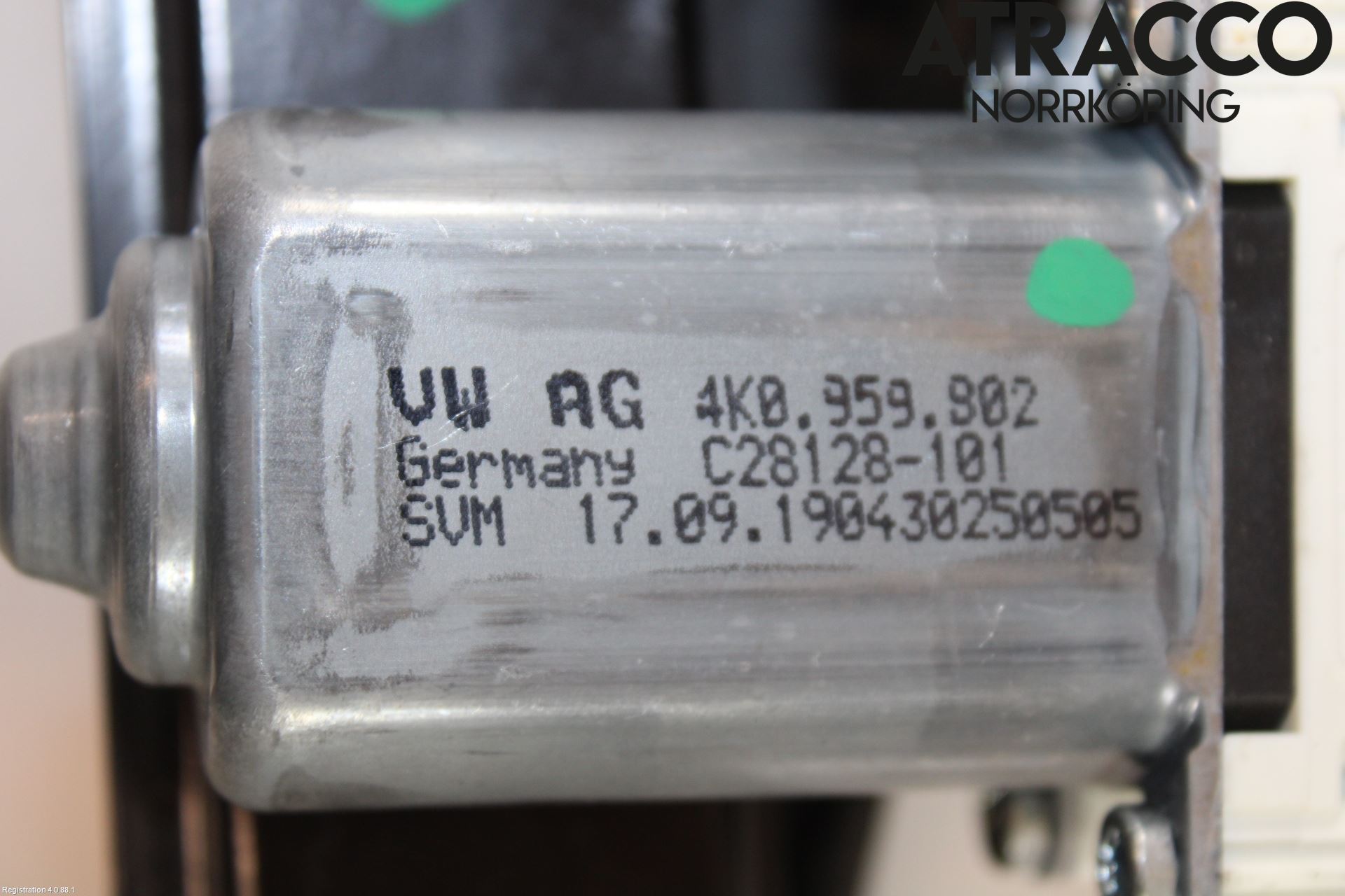 Volkswagen VW TOUAREG CR 18- Vindusheis El Komp