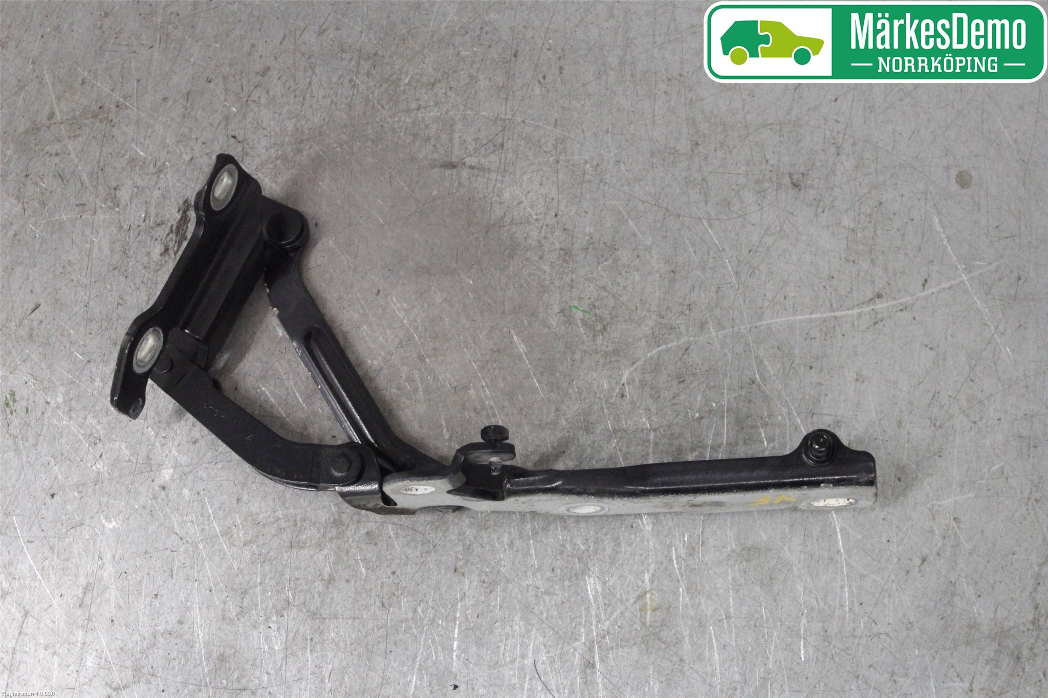 Jaguar XJ X350        03-09 Panser Hengsel - Hengsler