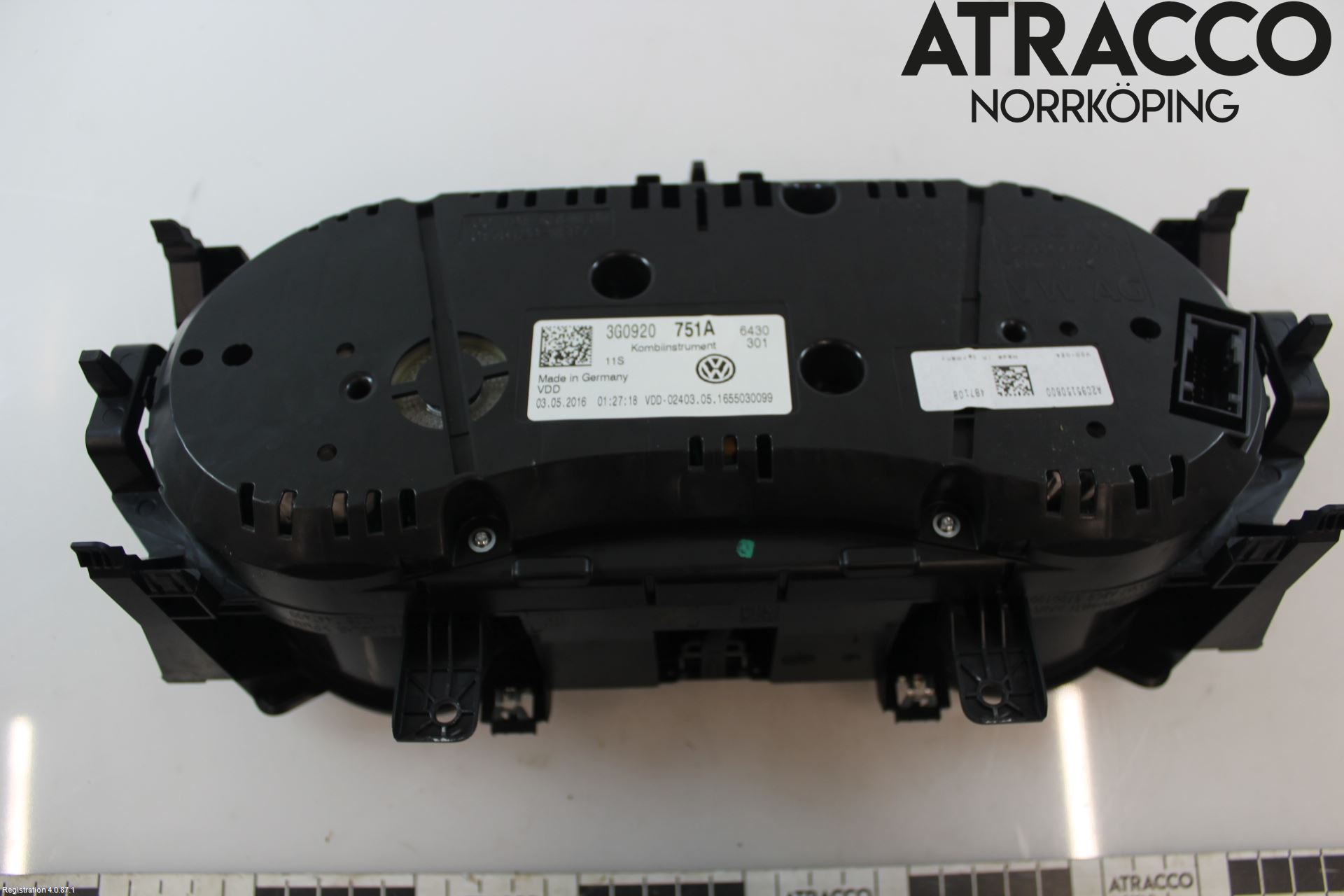 Volkswagen VW PASSAT 15-19 Instr Kombinert