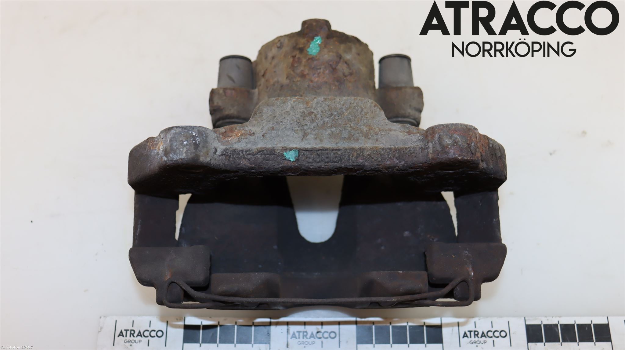 Saab 9-5     06-10 Bremsecaliper Foran Venstre