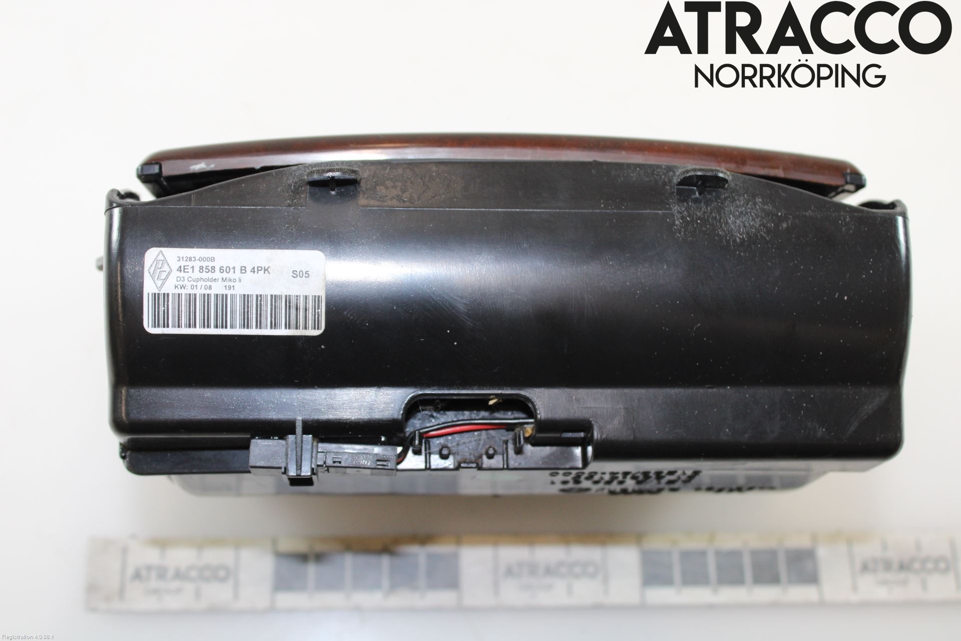 Audi A8/S8 4E  02-09 Innr Koppholder