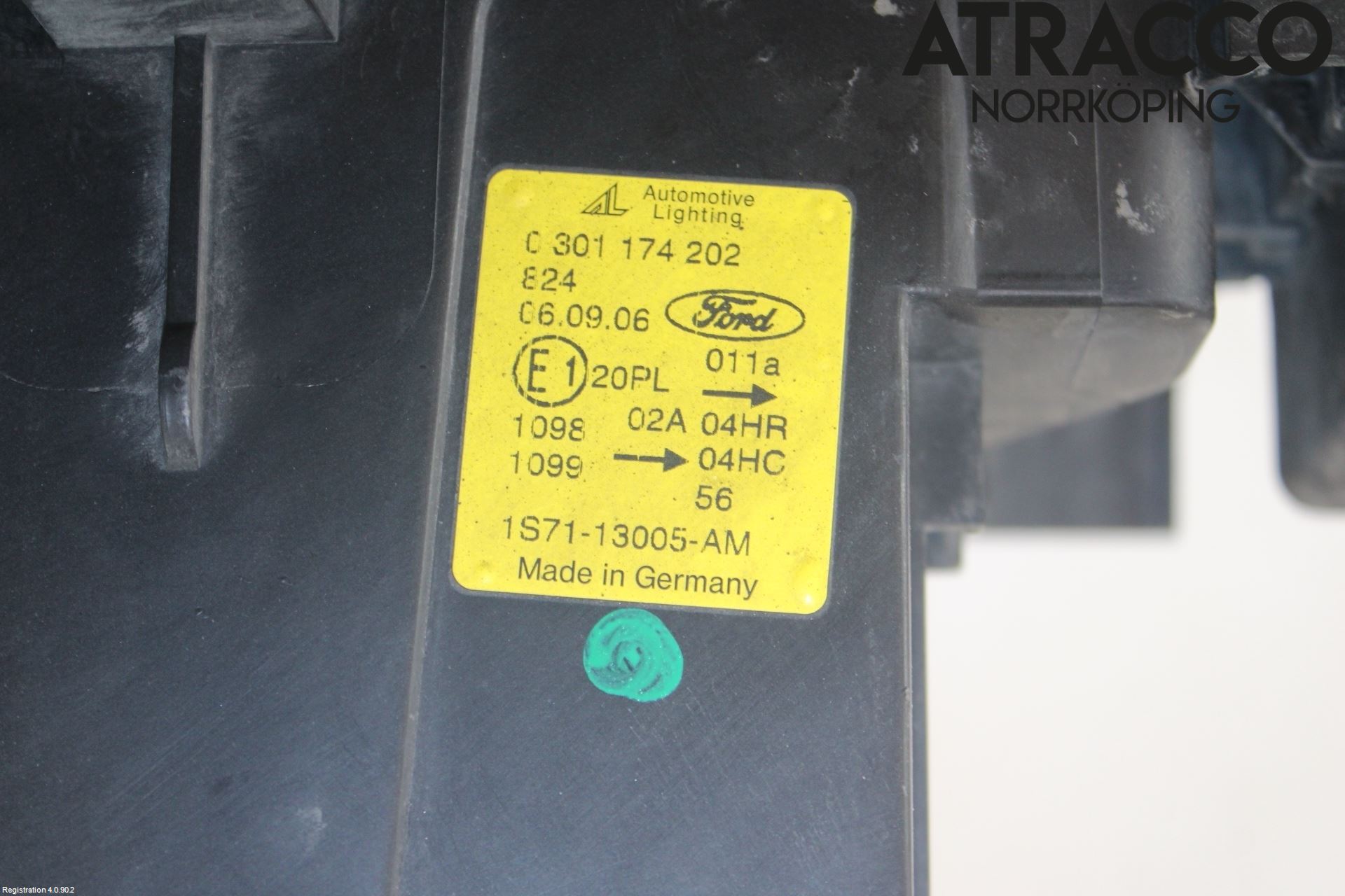 Ford MONDEO     01-06 Frontlykt Høyre