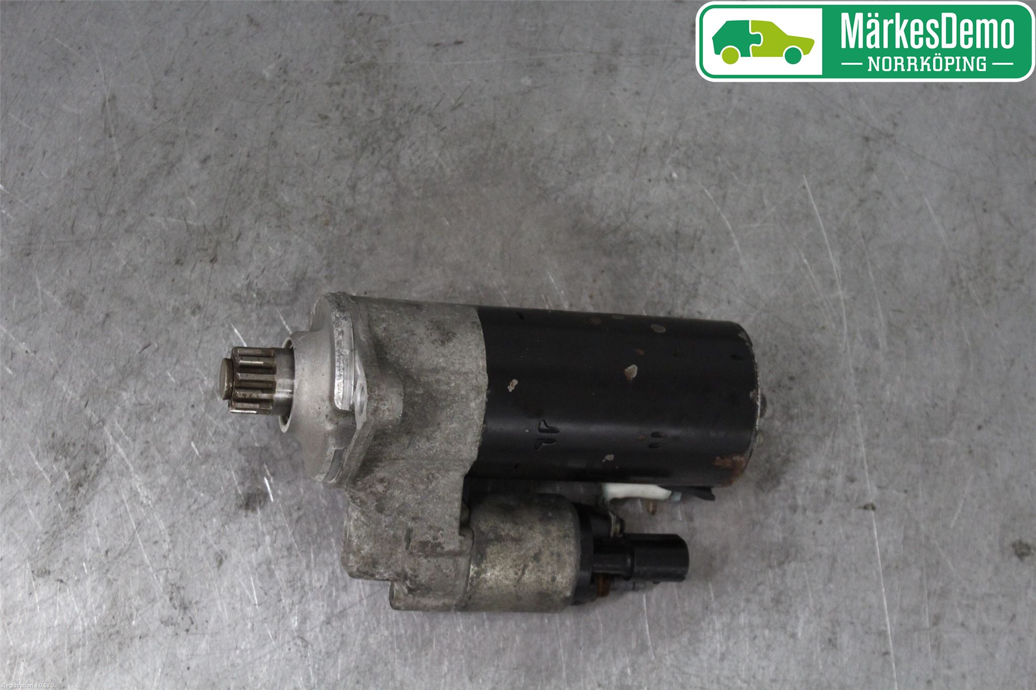 Volkswagen VW CADDY      04-10 Startmotor Diesel