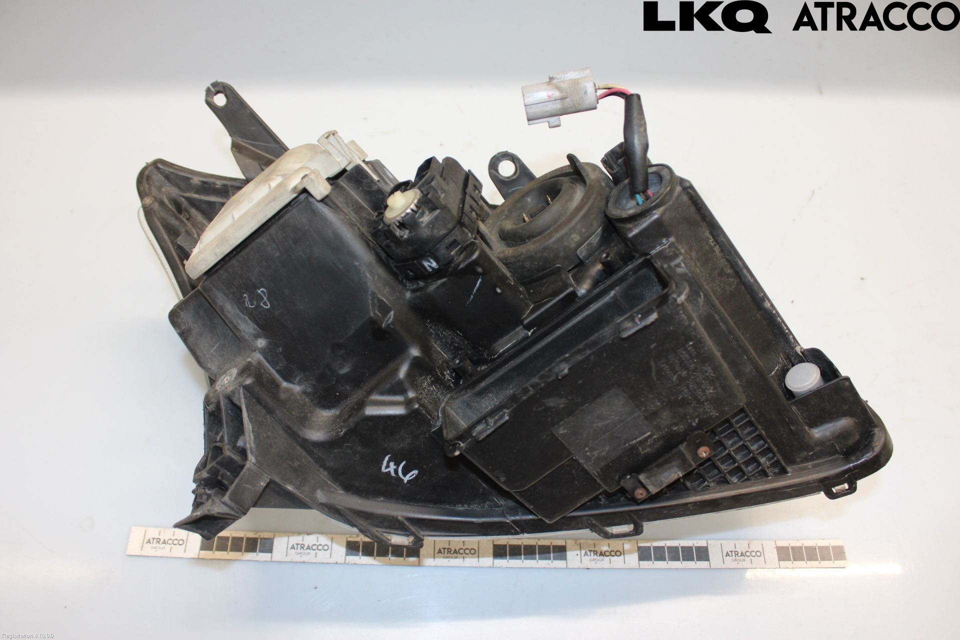 Toyota AVENSIS 03-06 Frontlykt Venstre
