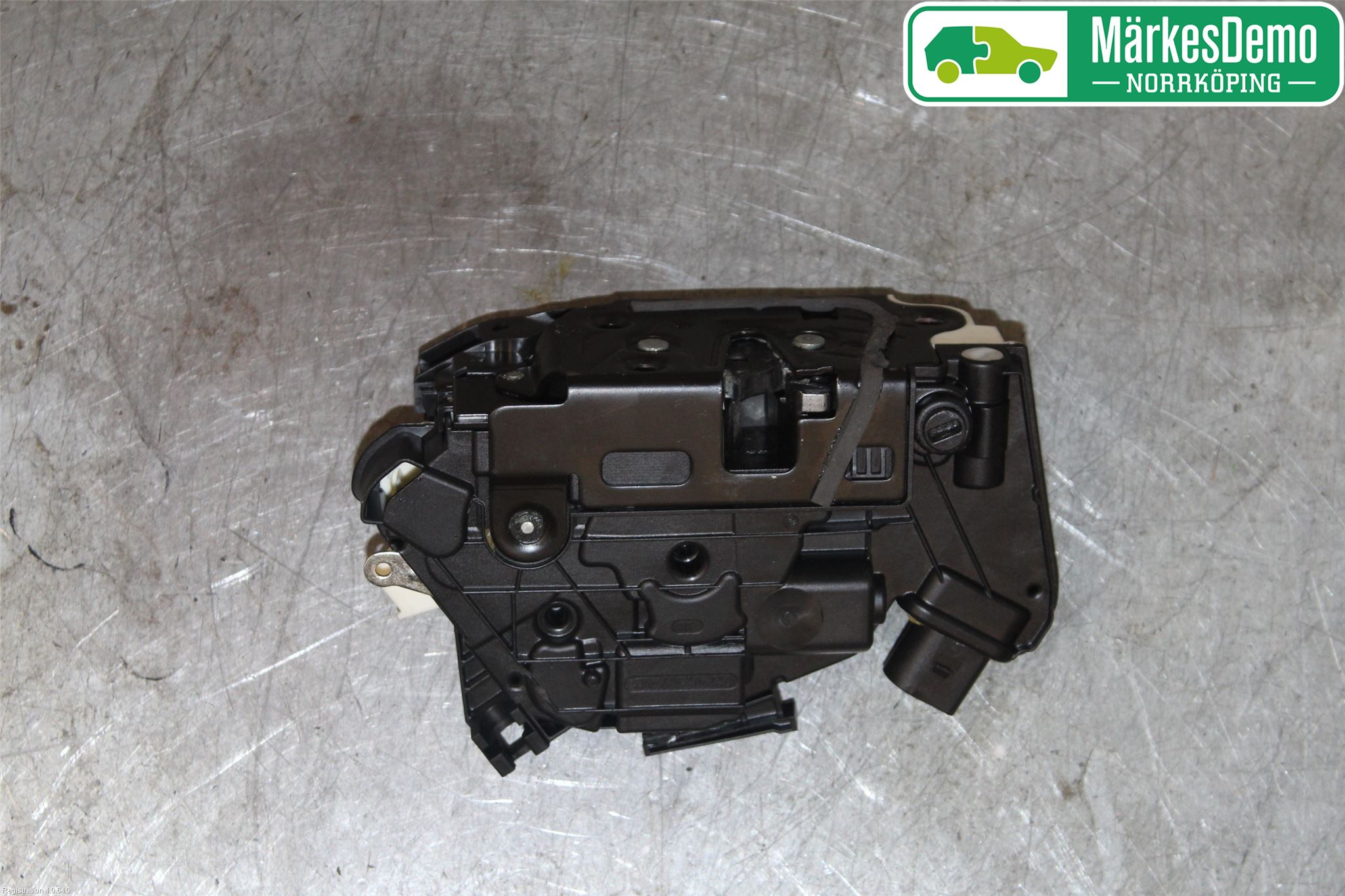 Volkswagen VW TIGUAN 07-16 Dørlås - Låsekasse
