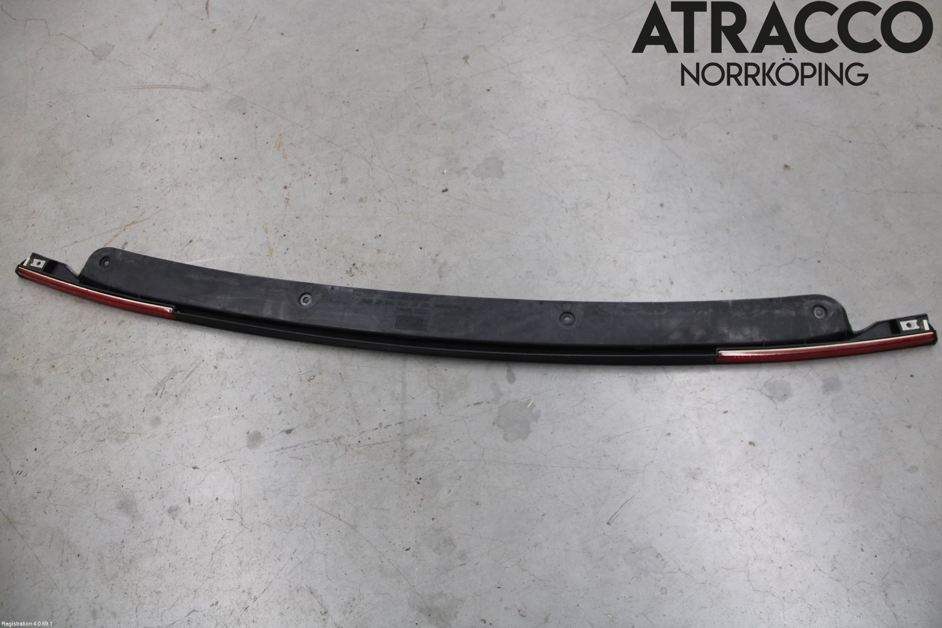 Audi A8/S8 4E  02-09 Refleks Bak