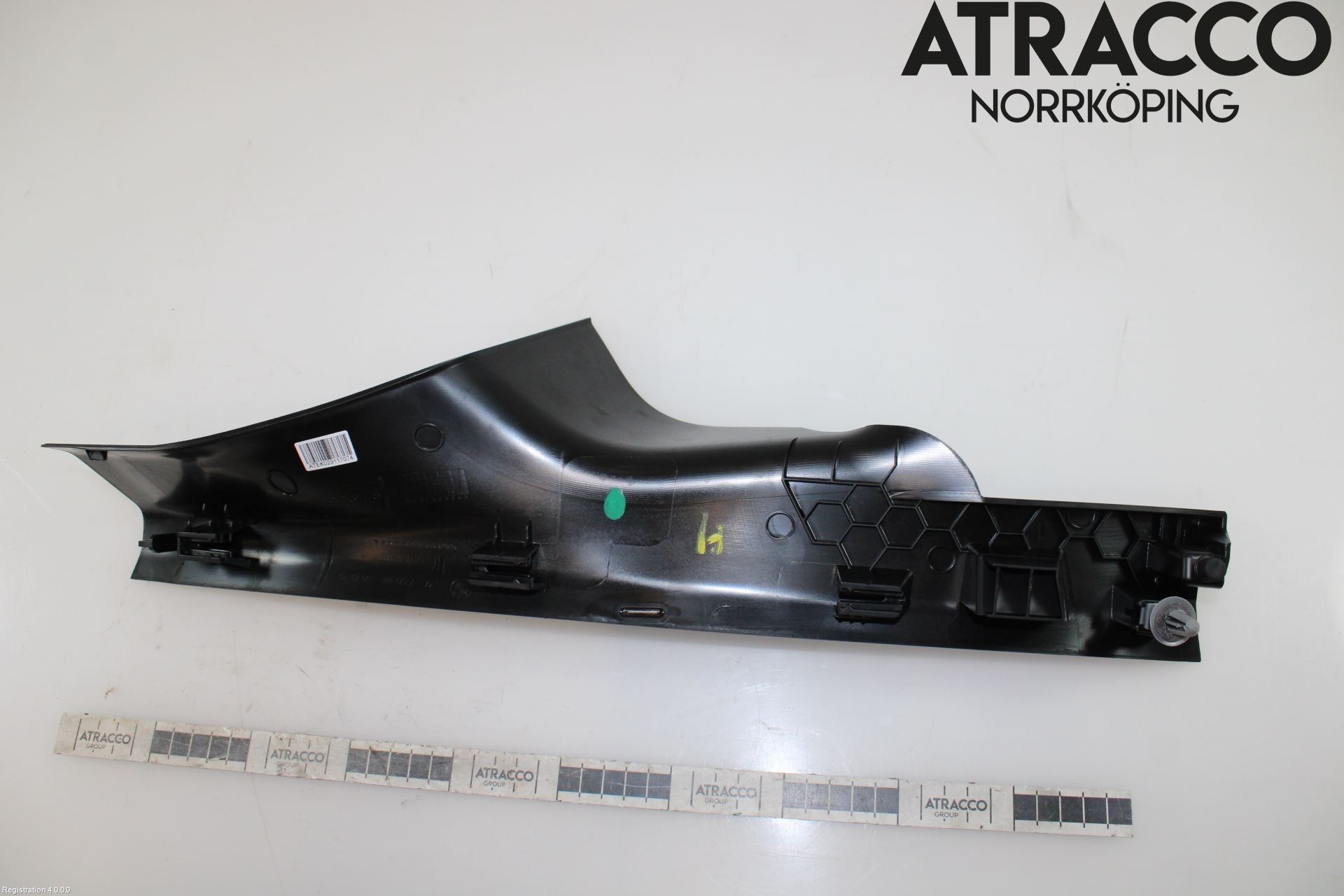 BMW 5 G30/G31/F90 17-23 Innr Sidetrekk-Deksel