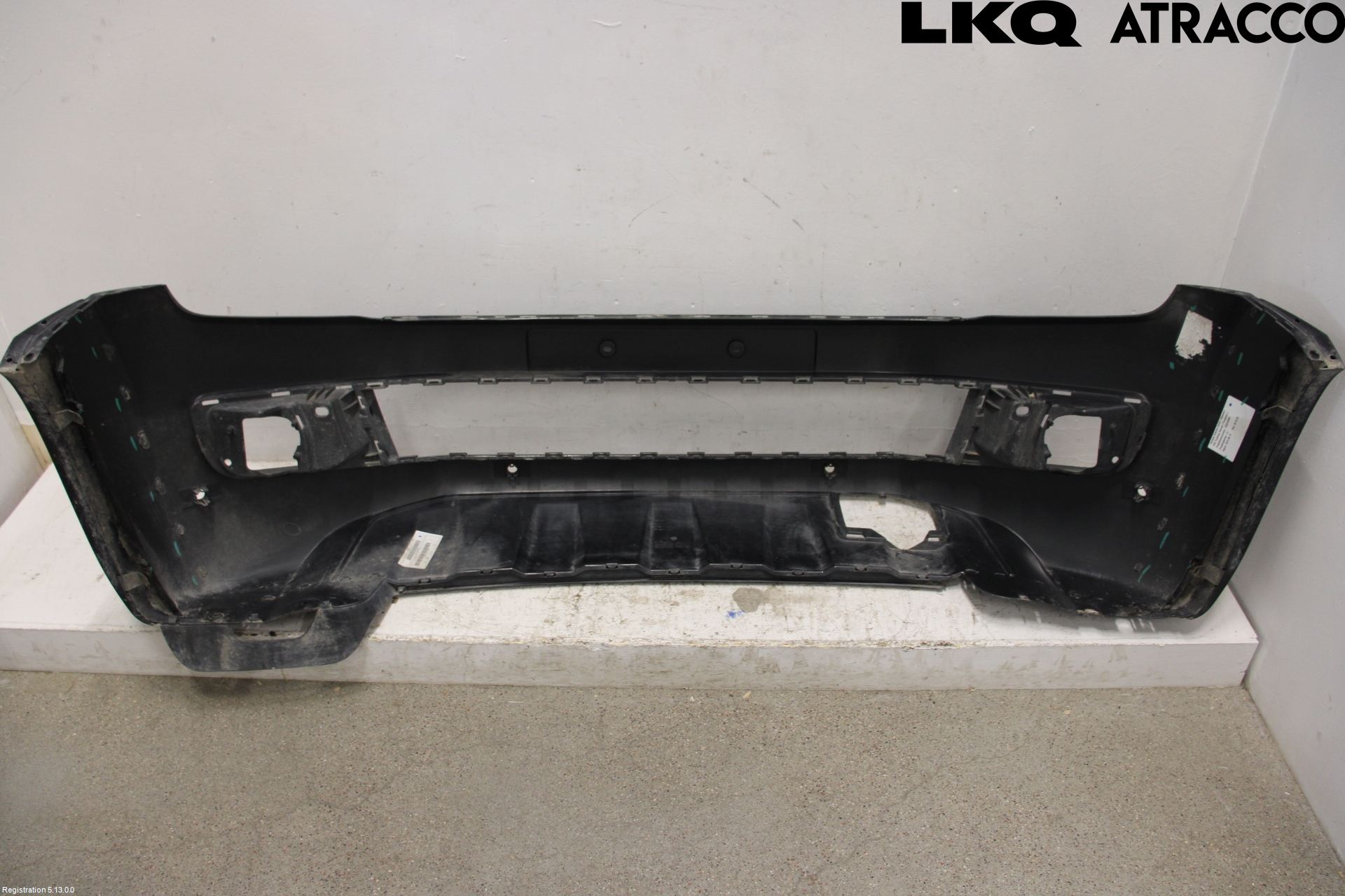 Volkswagen VW AMAROK 2H 10-22 Støtfanger Foran Plastdeksel