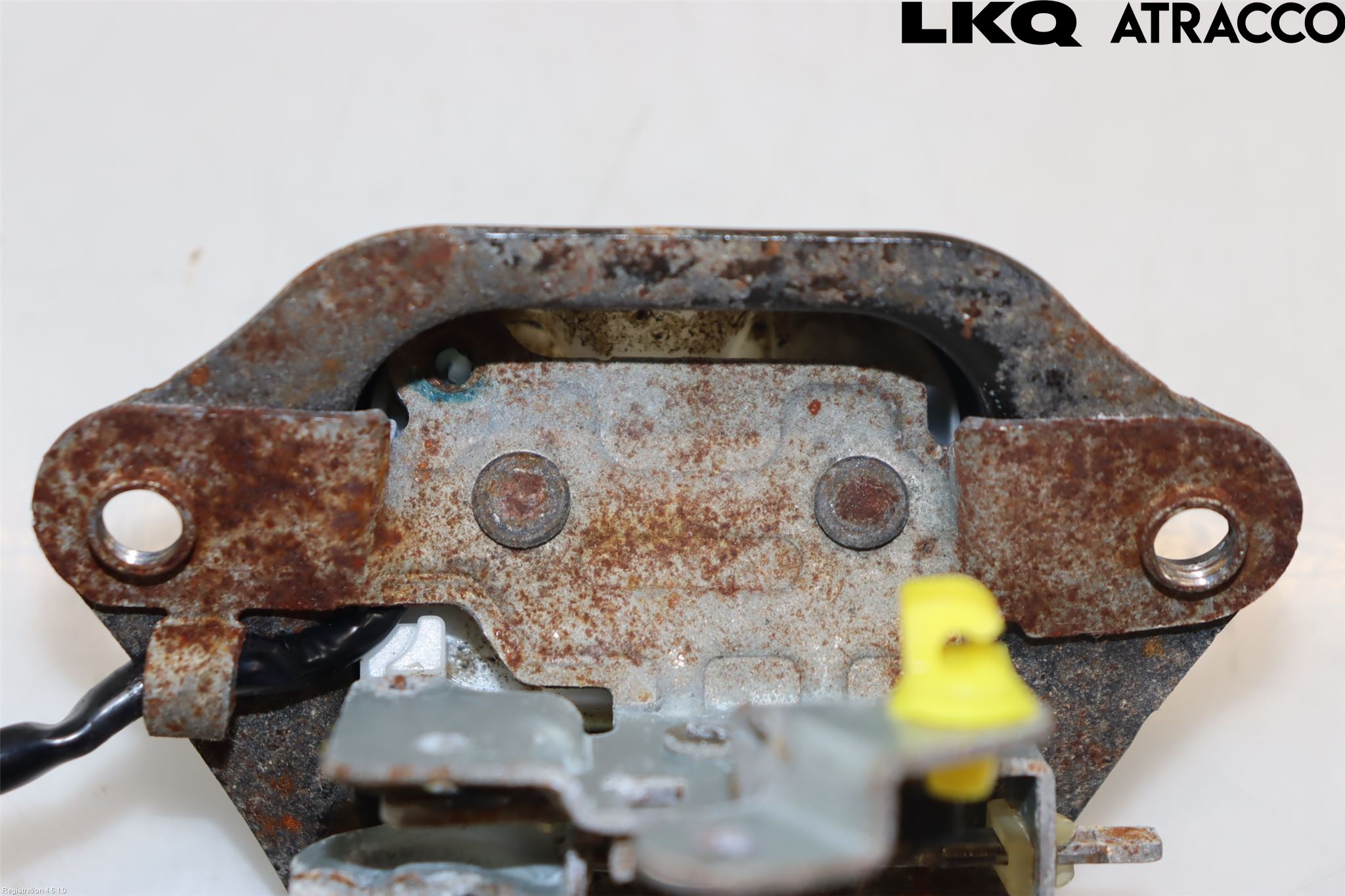 Nissan ALMERA    00-06 Bakluke-Lokk Låsekasse