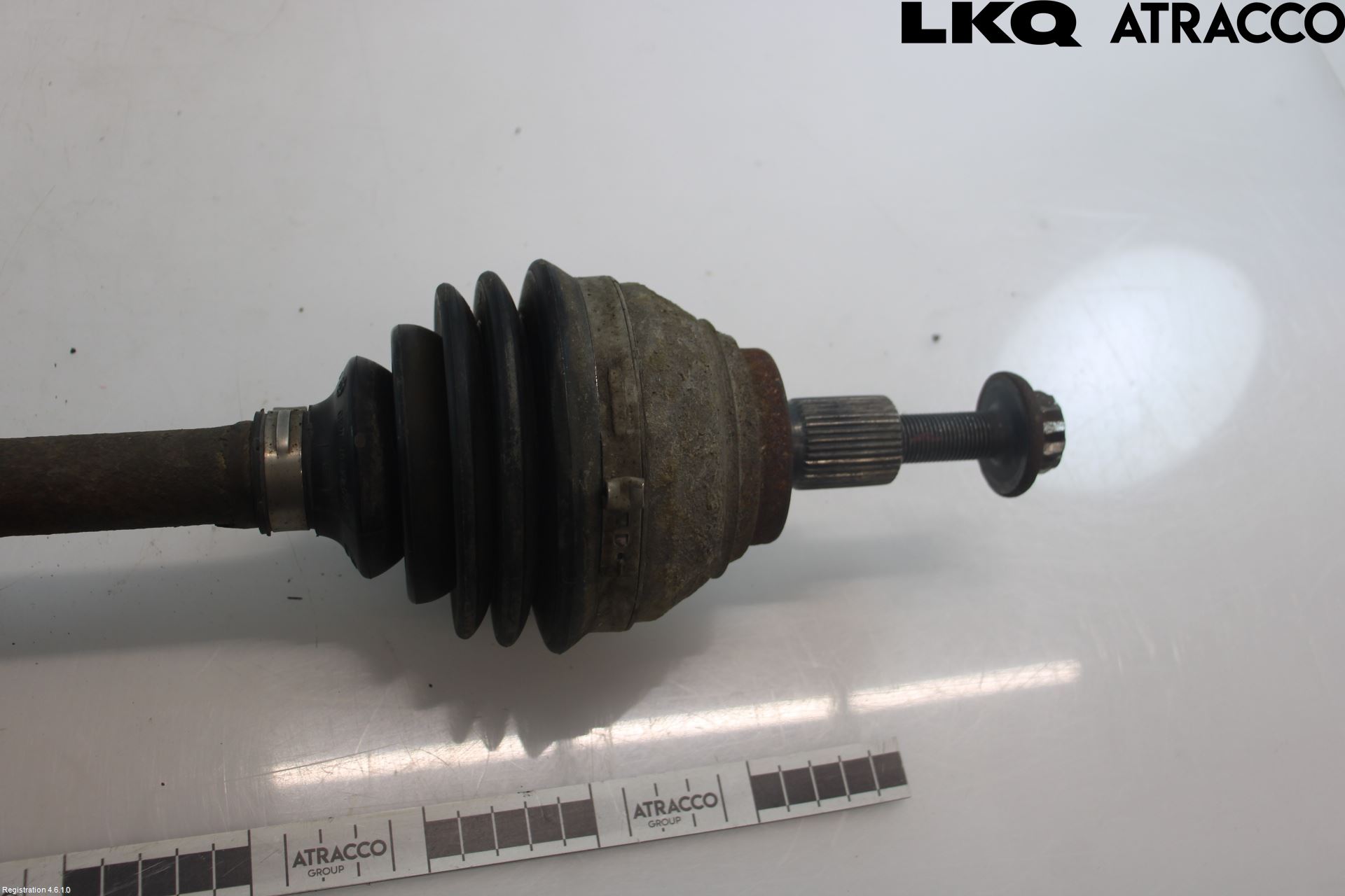 Volkswagen VW CADDY 11-15 Drivaksel Foran Kompl Venstre