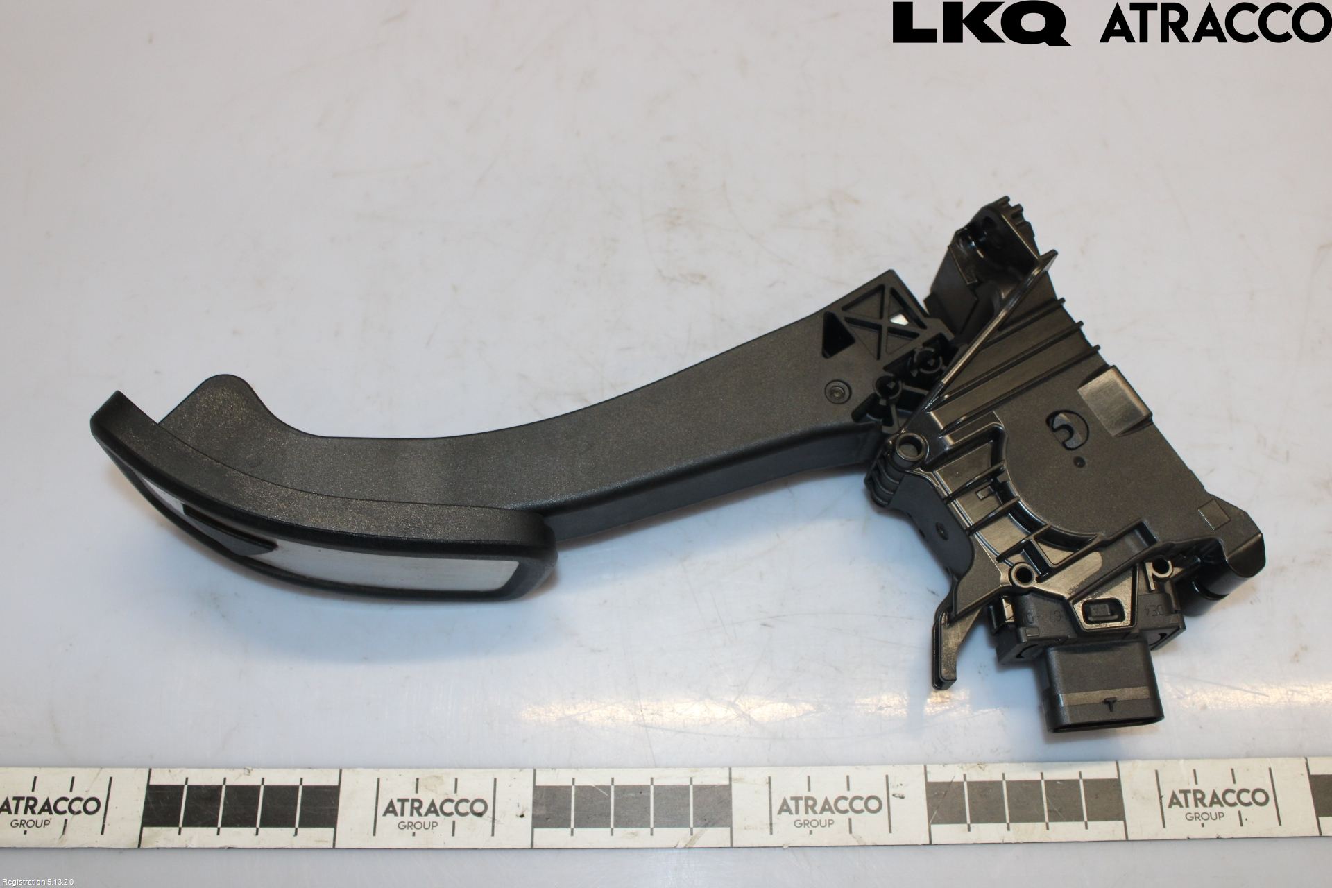 Volkswagen VW ID.7/TOURER 24- Gasspedal