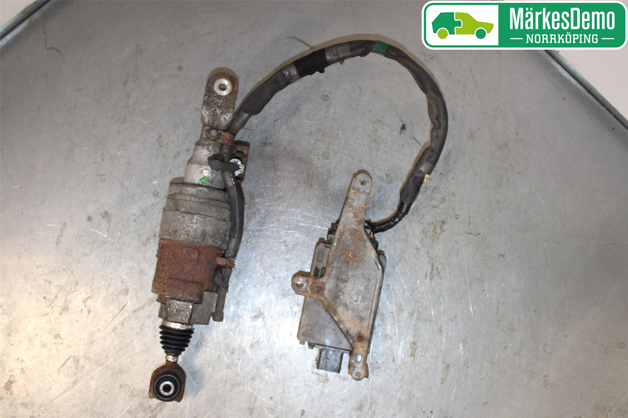 Renault LAGUNA III 08-10 Snekke - Tannstang Bak