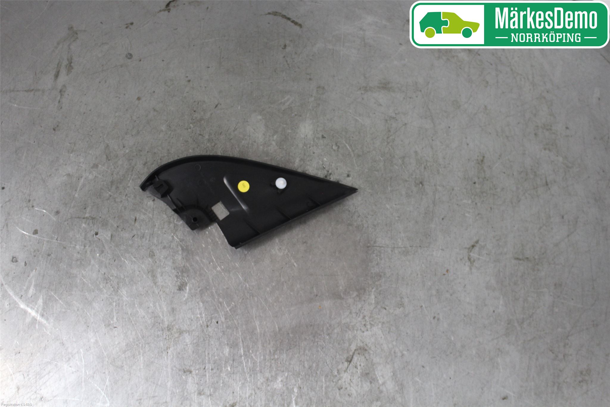 Skoda KAMIQ 20- Innr Sidetrekk-Deksel
