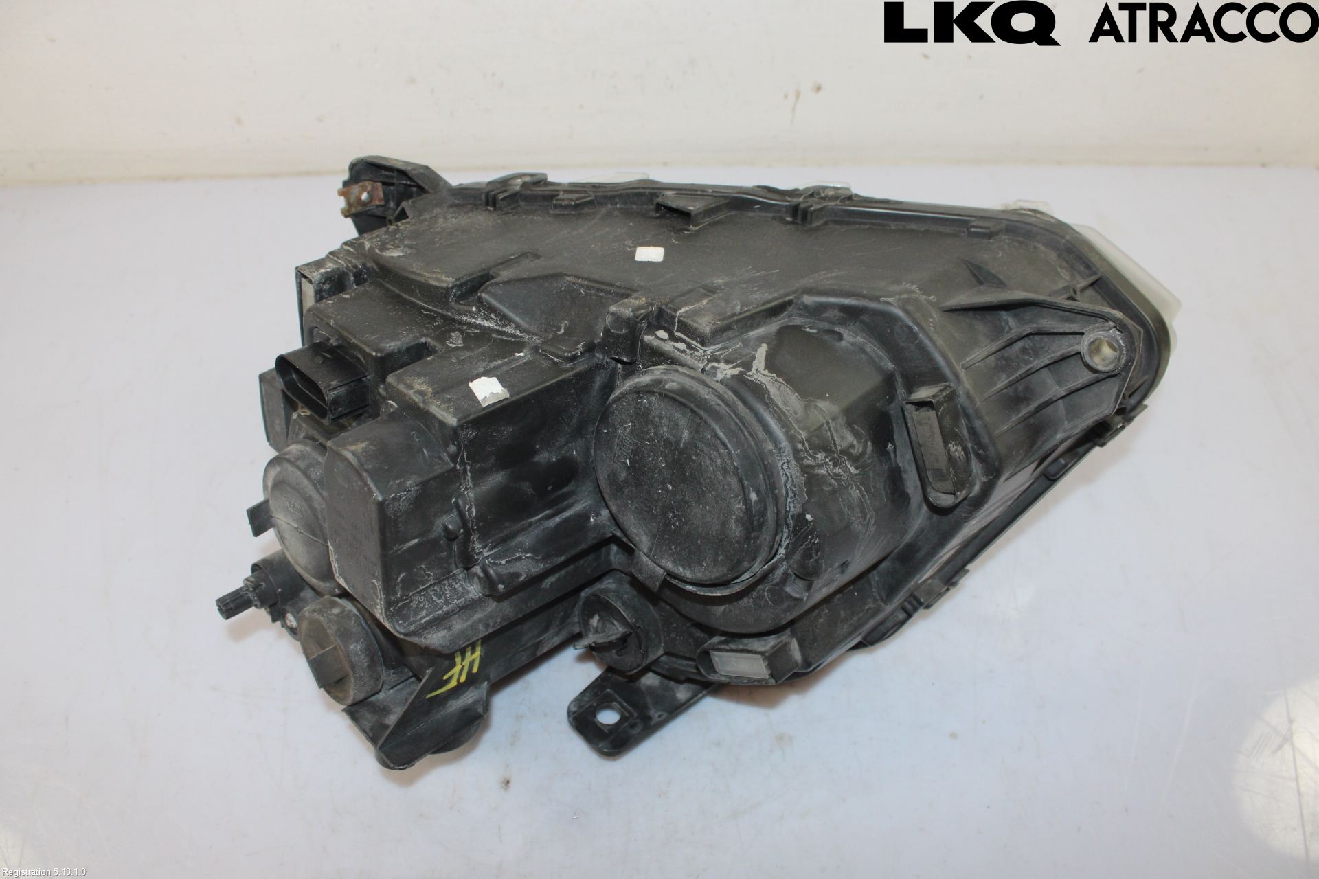 Volkswagen VW AMAROK 2H 10-22 Frontlykt Høyre