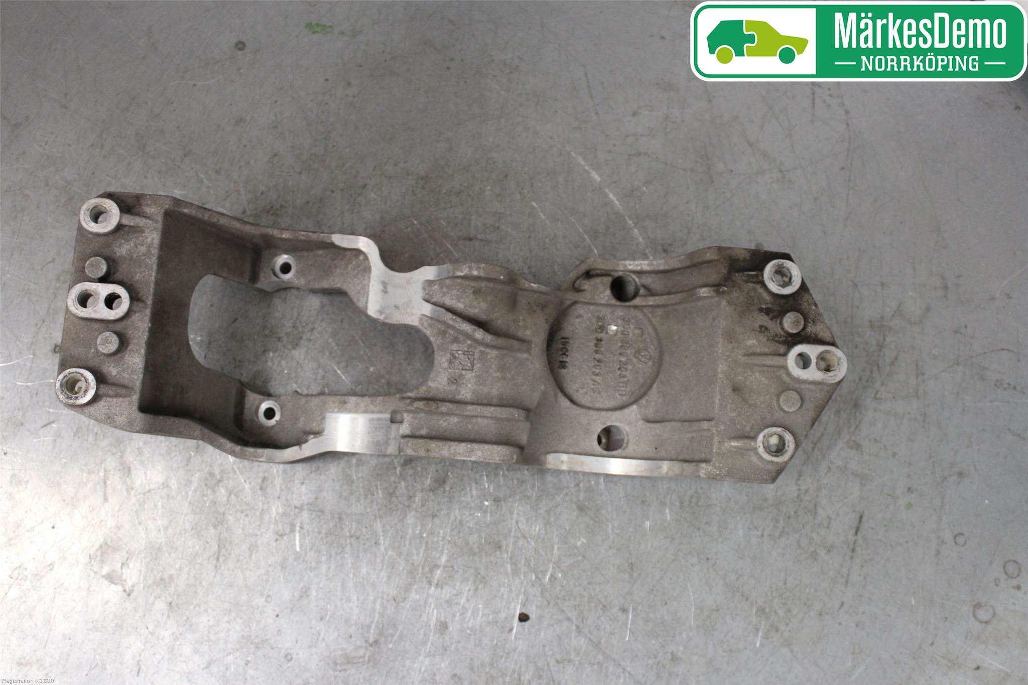 Volkswagen VW PHAETON Gearkasse Bjelke - Travers