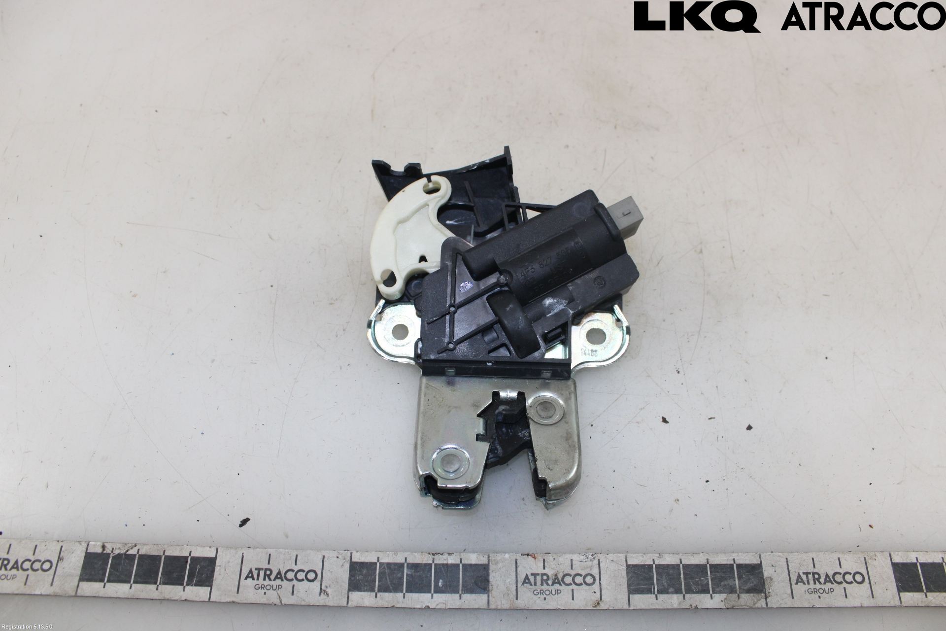 Audi A4/S4 05-07 Bakluke-Lokk Låsekasse
