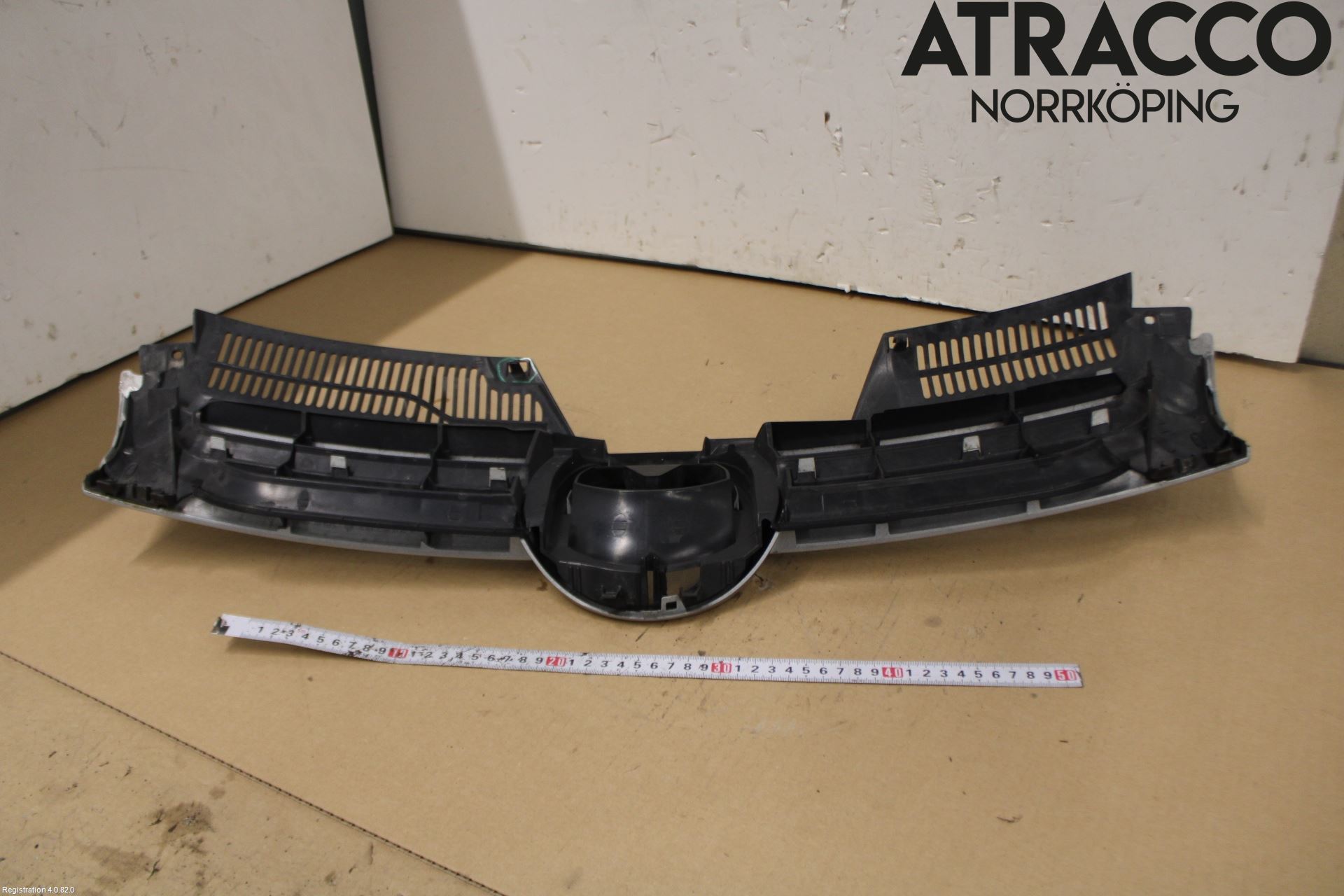 Volkswagen VW GOLF V 04-09 Grill Komplett