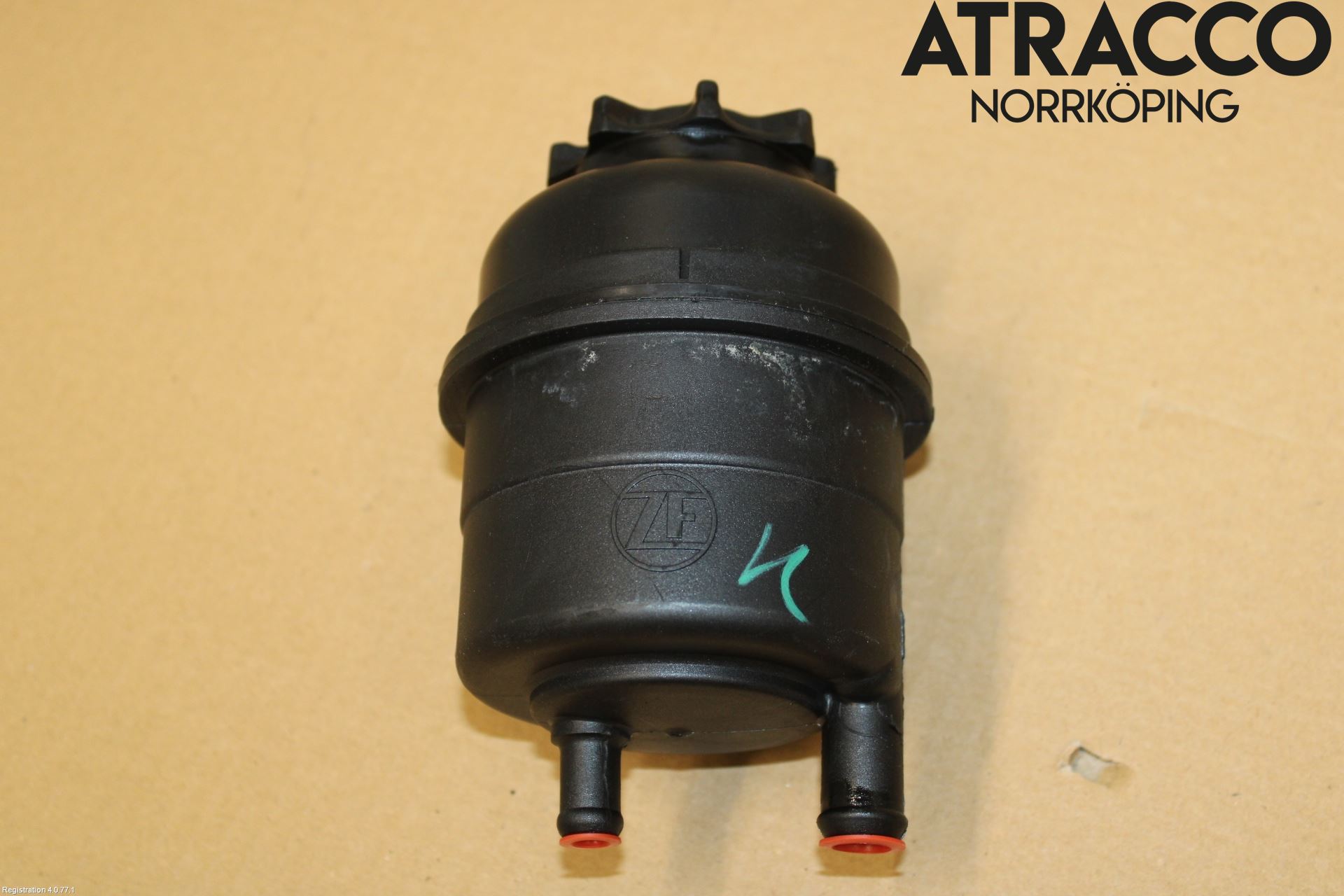 BMW 5 E60/61 Sed/Tou 02-10 Servo Oljebeholder