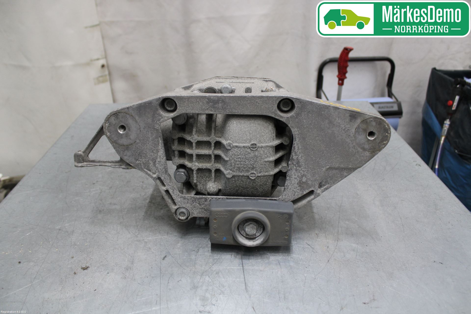 Audi A6/S6 4G 11-18 Bakaksel Kardang Bak -Diff