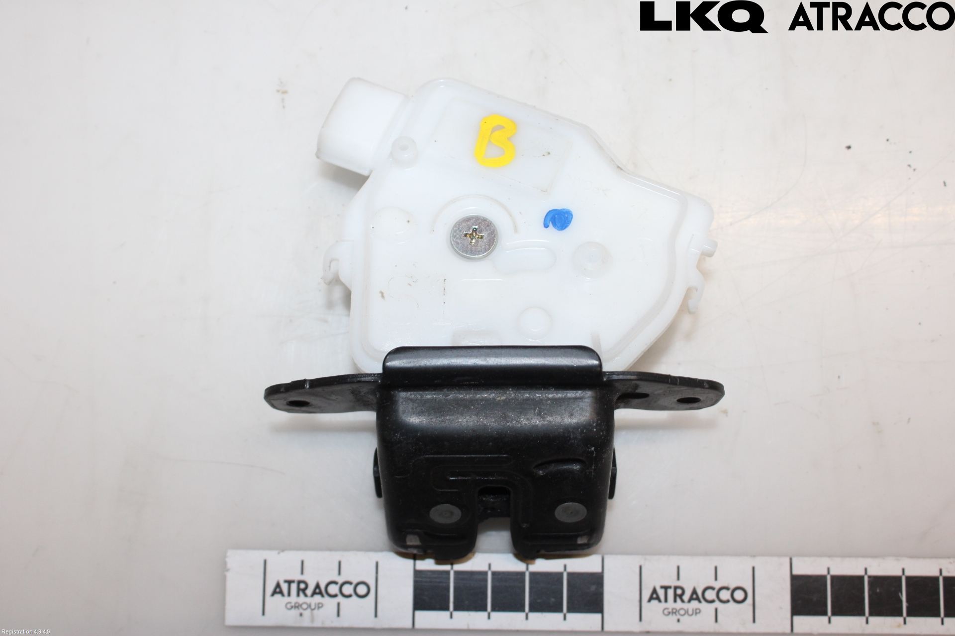 Toyota AURIS 13-19 Bakluke-Lokk Låsekasse