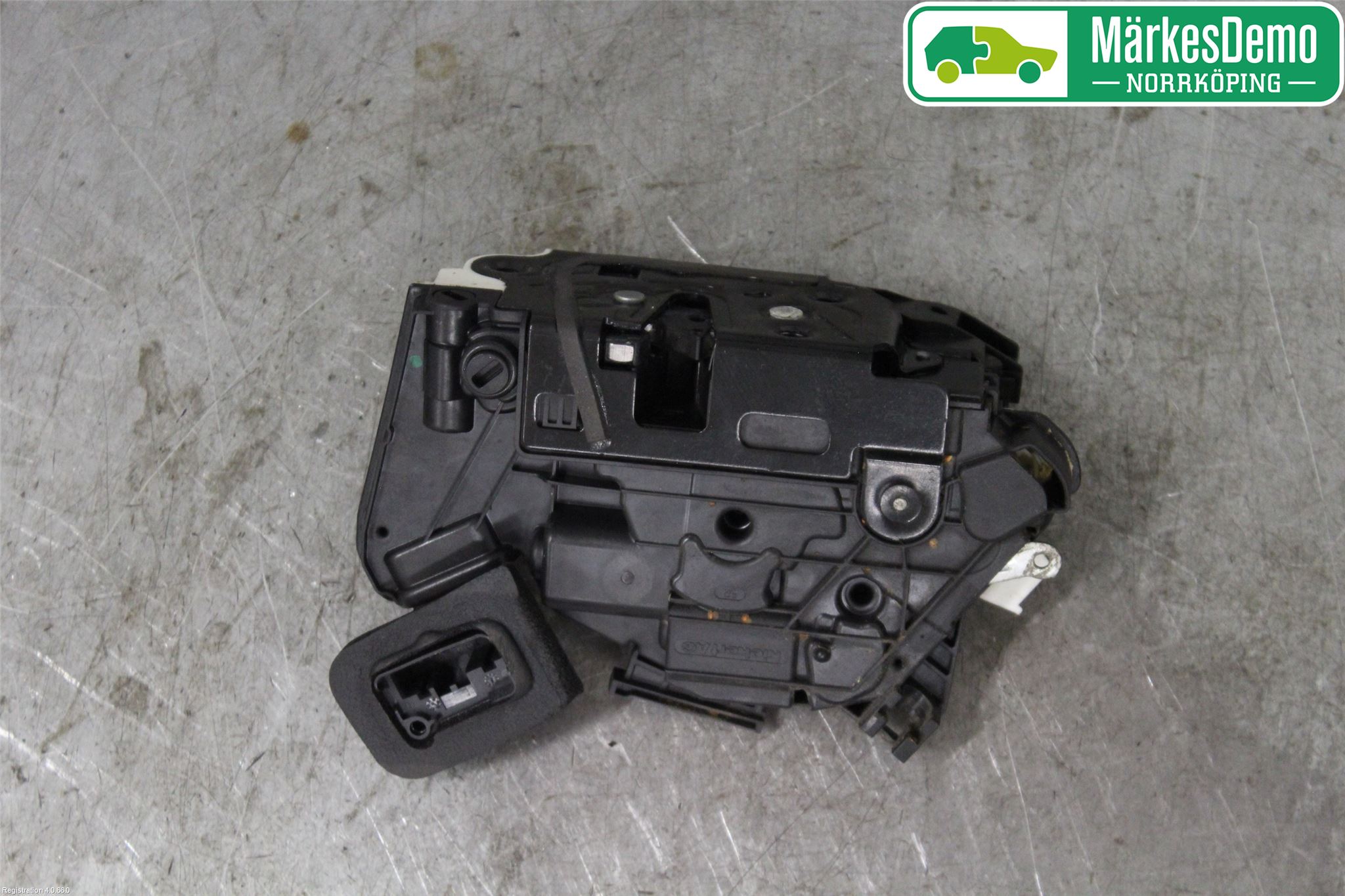 Volkswagen VW GOLF / E-GOLF VII 13-20 Dørlås - Låsekasse