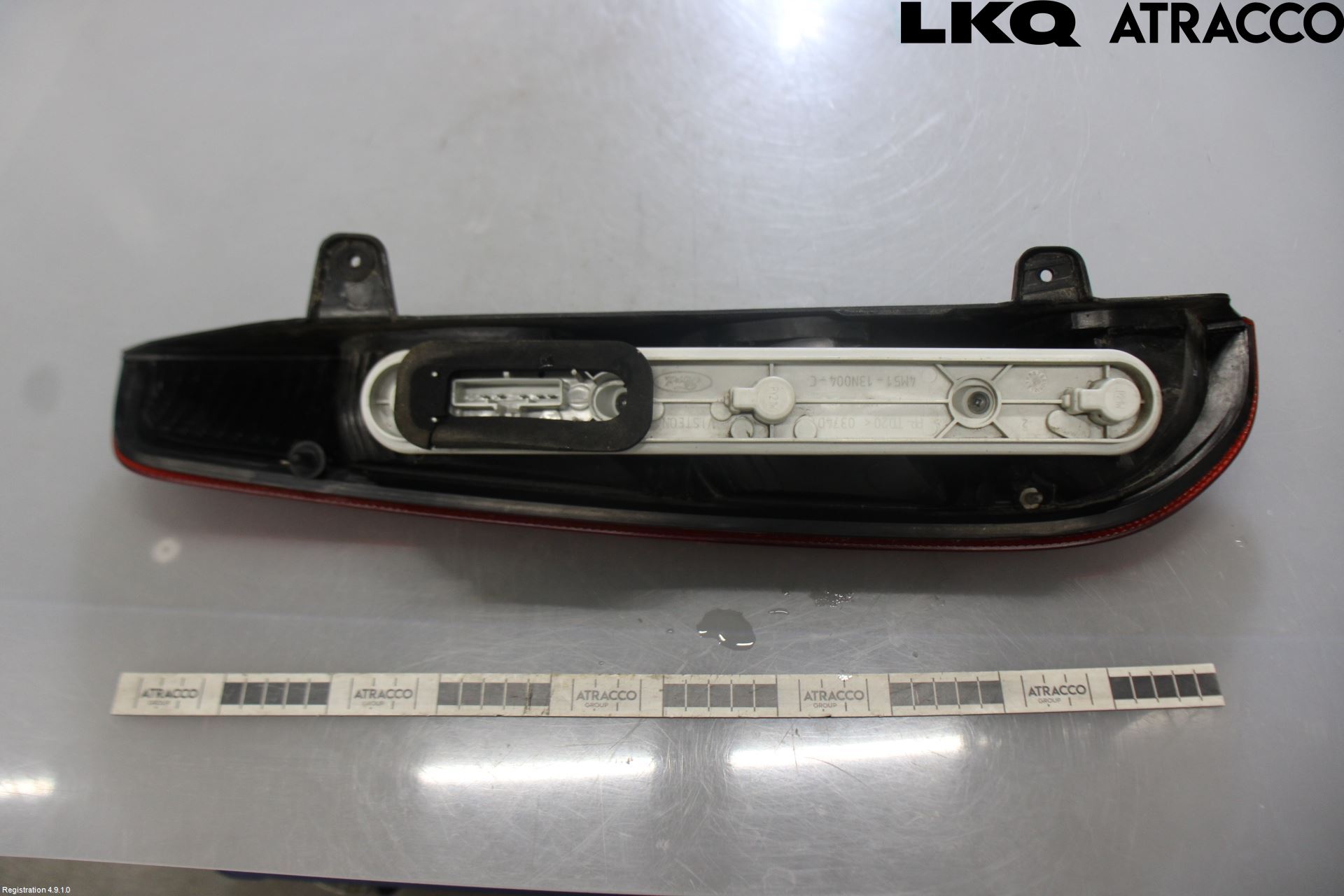 Ford FOCUS     04-07 Baklykt Høyre