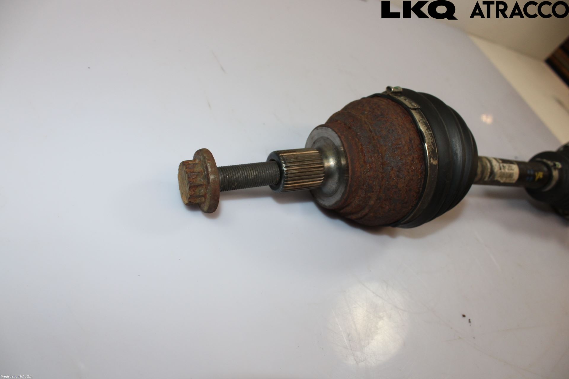 Volkswagen VW CADDY 16-20 Drivaksel Foran Kompl Venstre