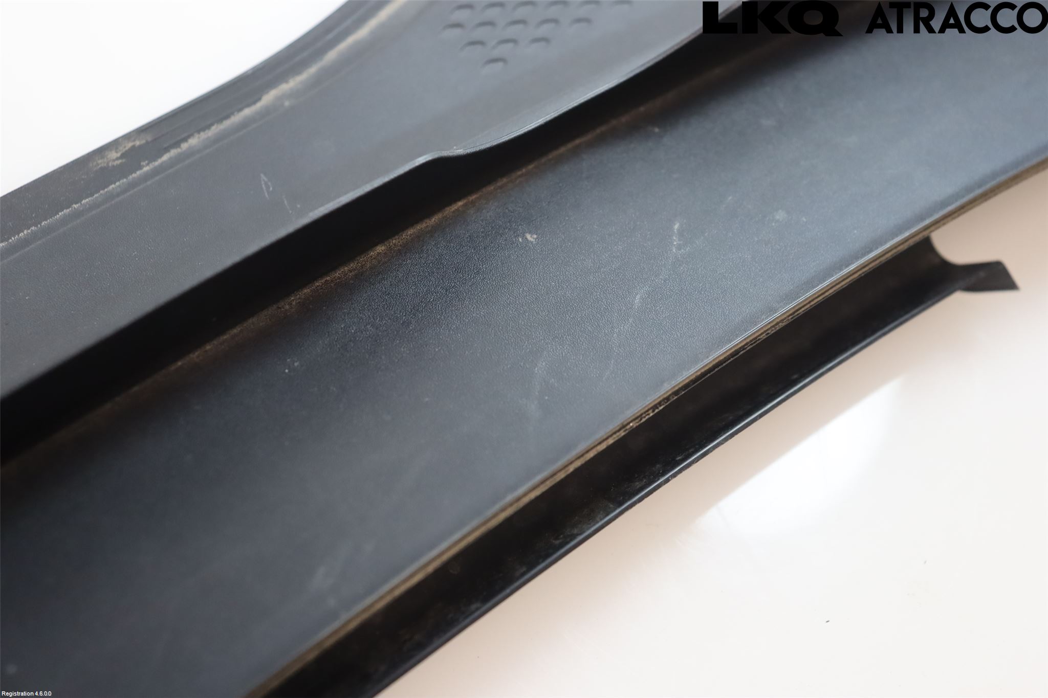 Volkswagen VW ID.4 21- Visker Deksel-Grill-Under Frr