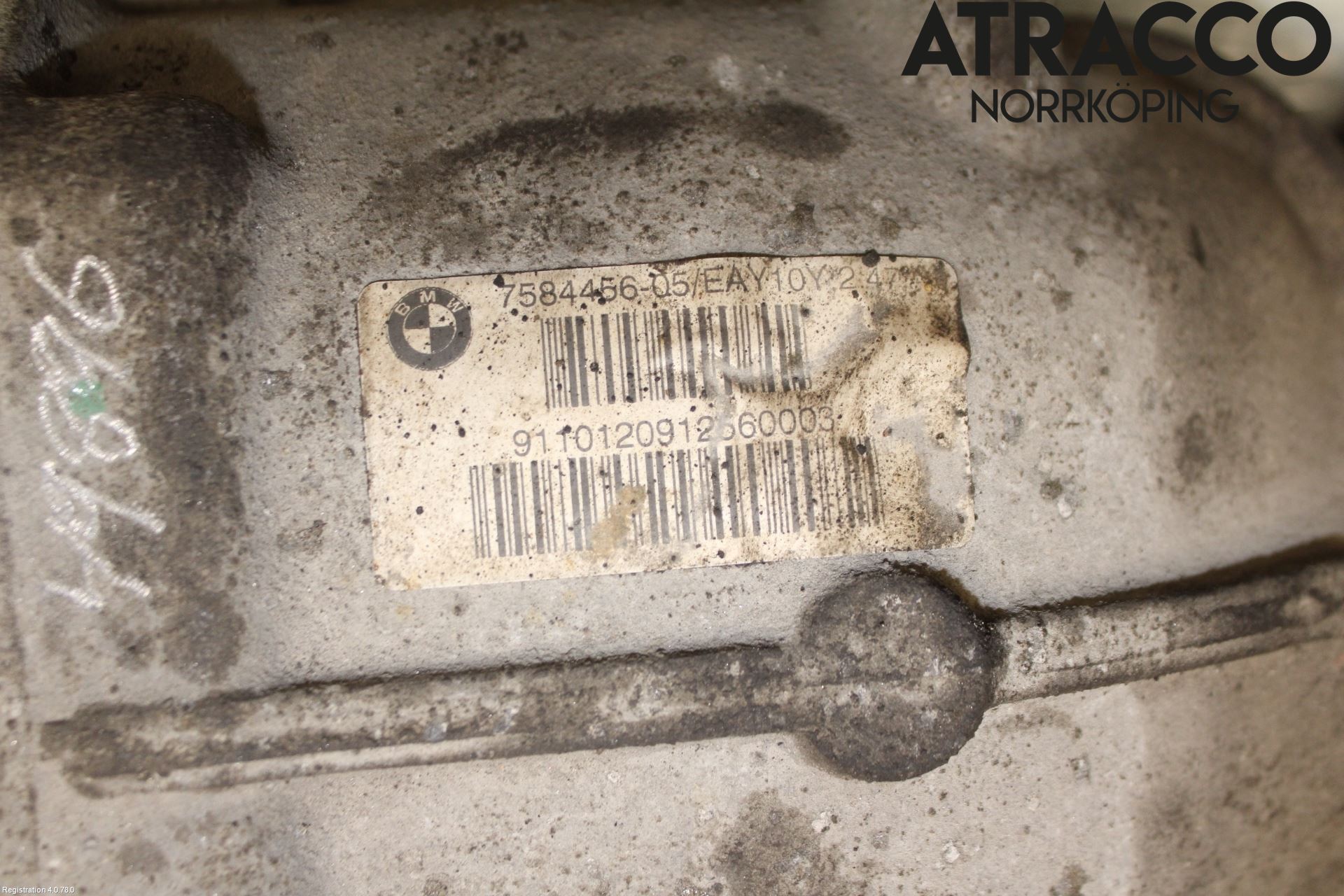 BMW 5 F10/F11/F18 09-17 Bakaksel Kardang Bak -Diff