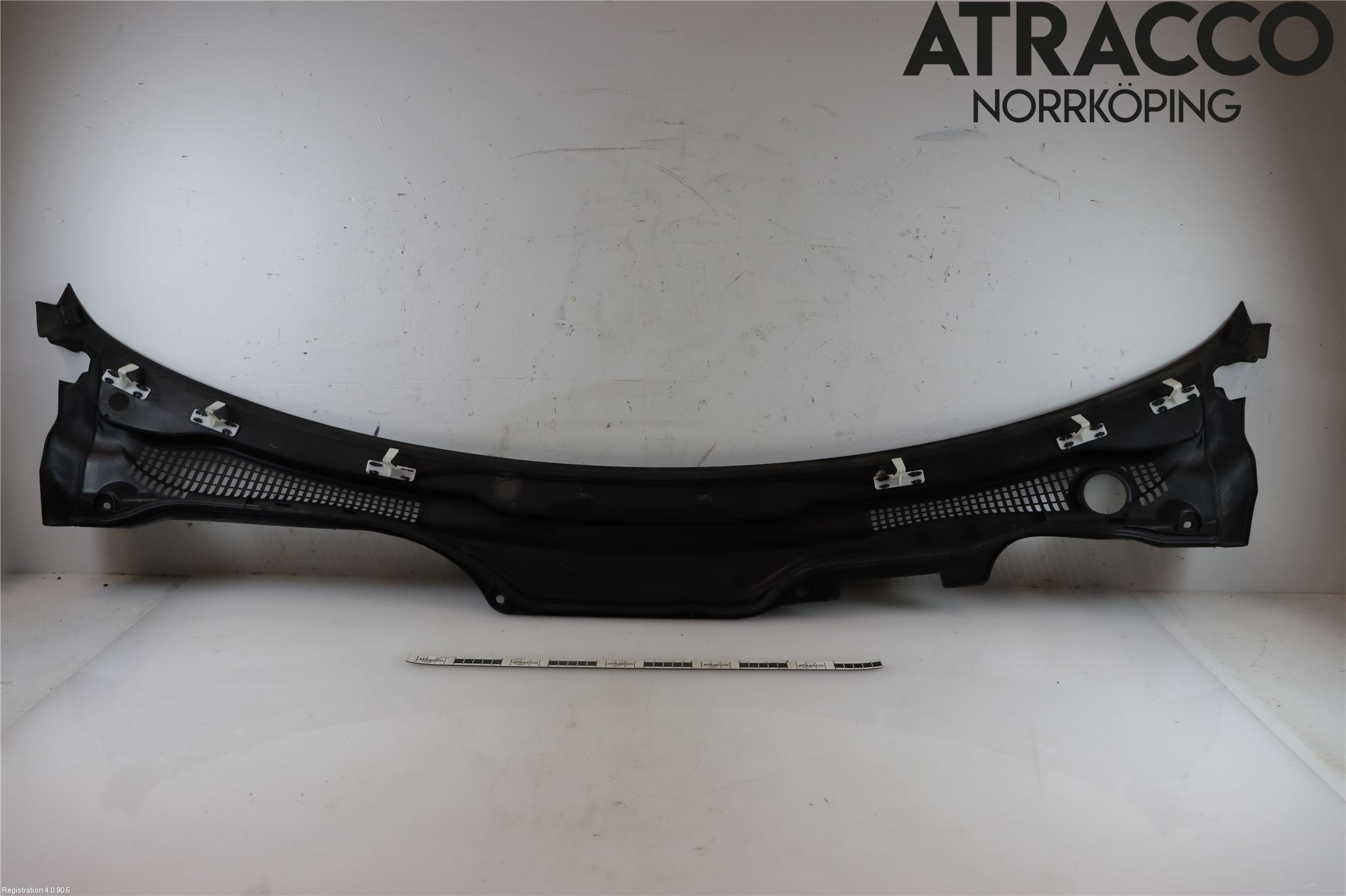 Volvo V50 08-12 Visker Deksel-Grill-Under Frr