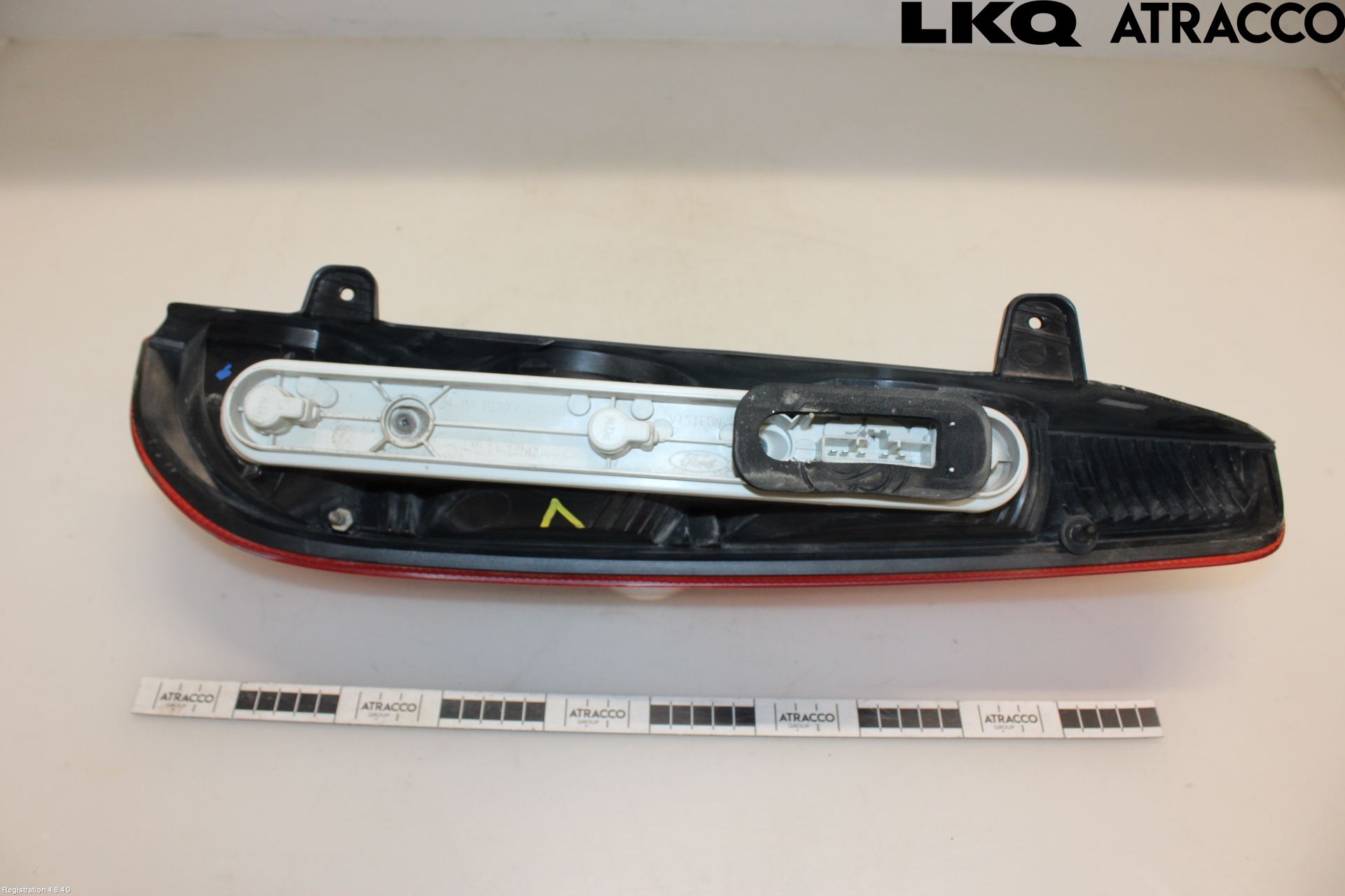 Ford FOCUS     04-07 Baklykt Venstre