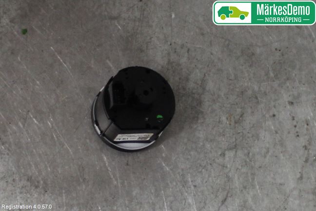 Volkswagen VW GOLF / E-GOLF VII 13-20 Bryter Hovedlys