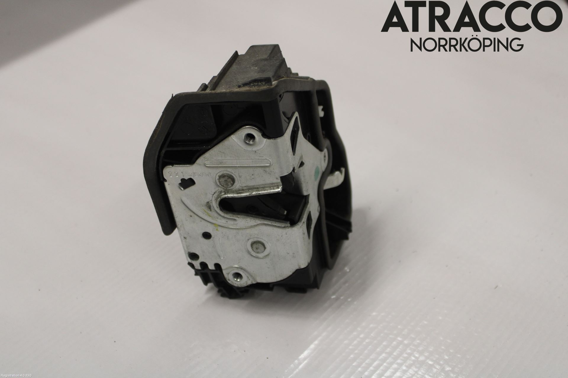 BMW 5 F10/F11/F18 09-17 Dørlås - Låsekasse