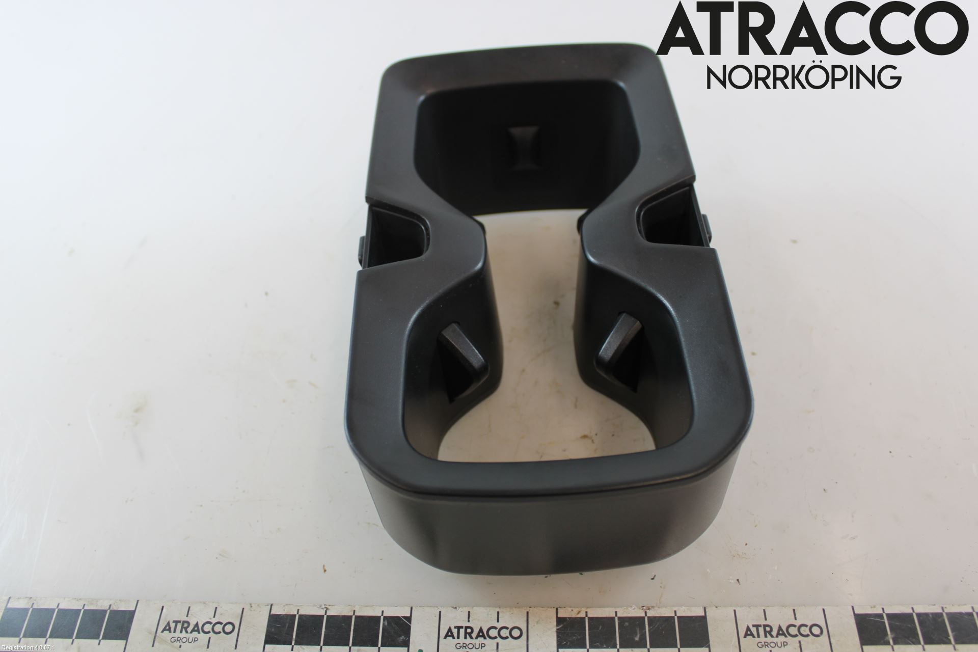 Volkswagen VW ID.5 22- Innr Koppholder