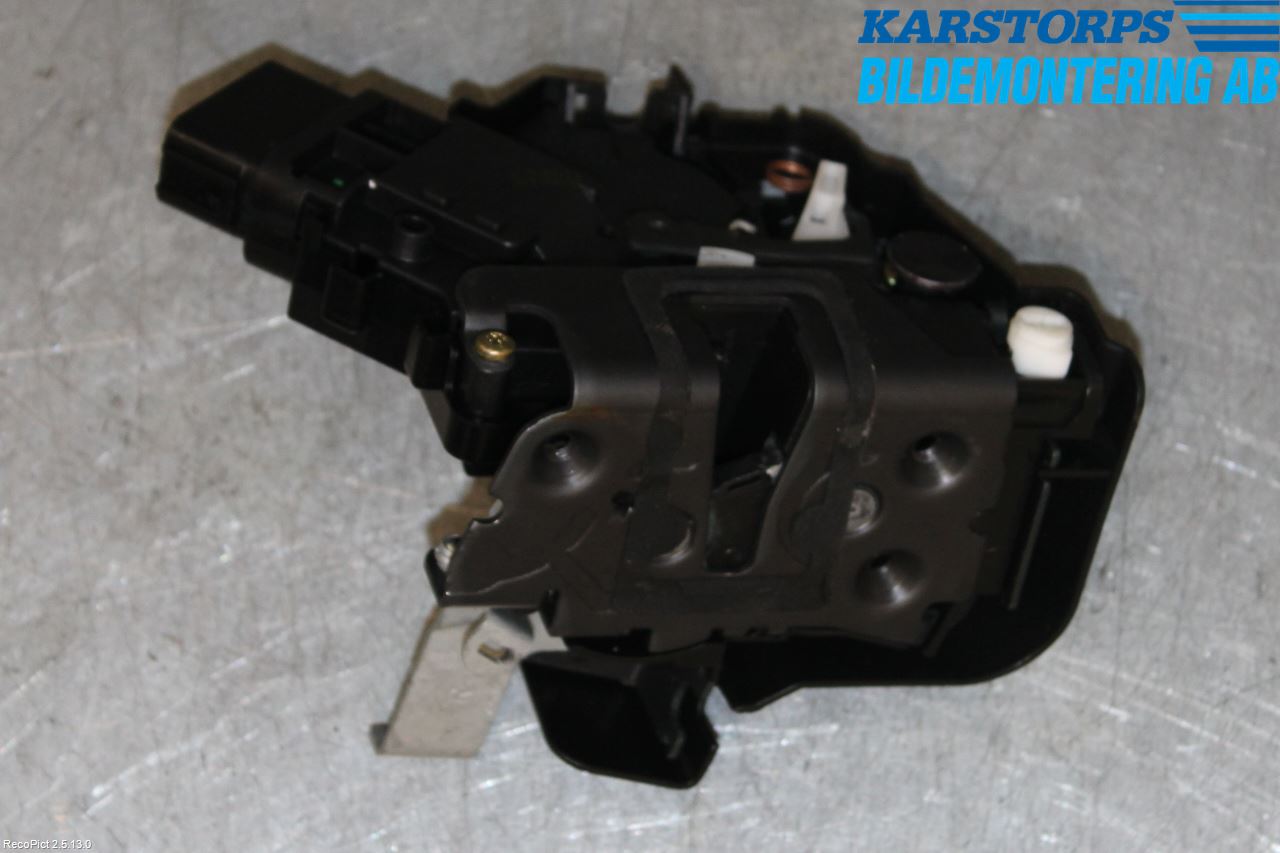 Ford FOCUS     04-07 Dørlås - Låsekasse
